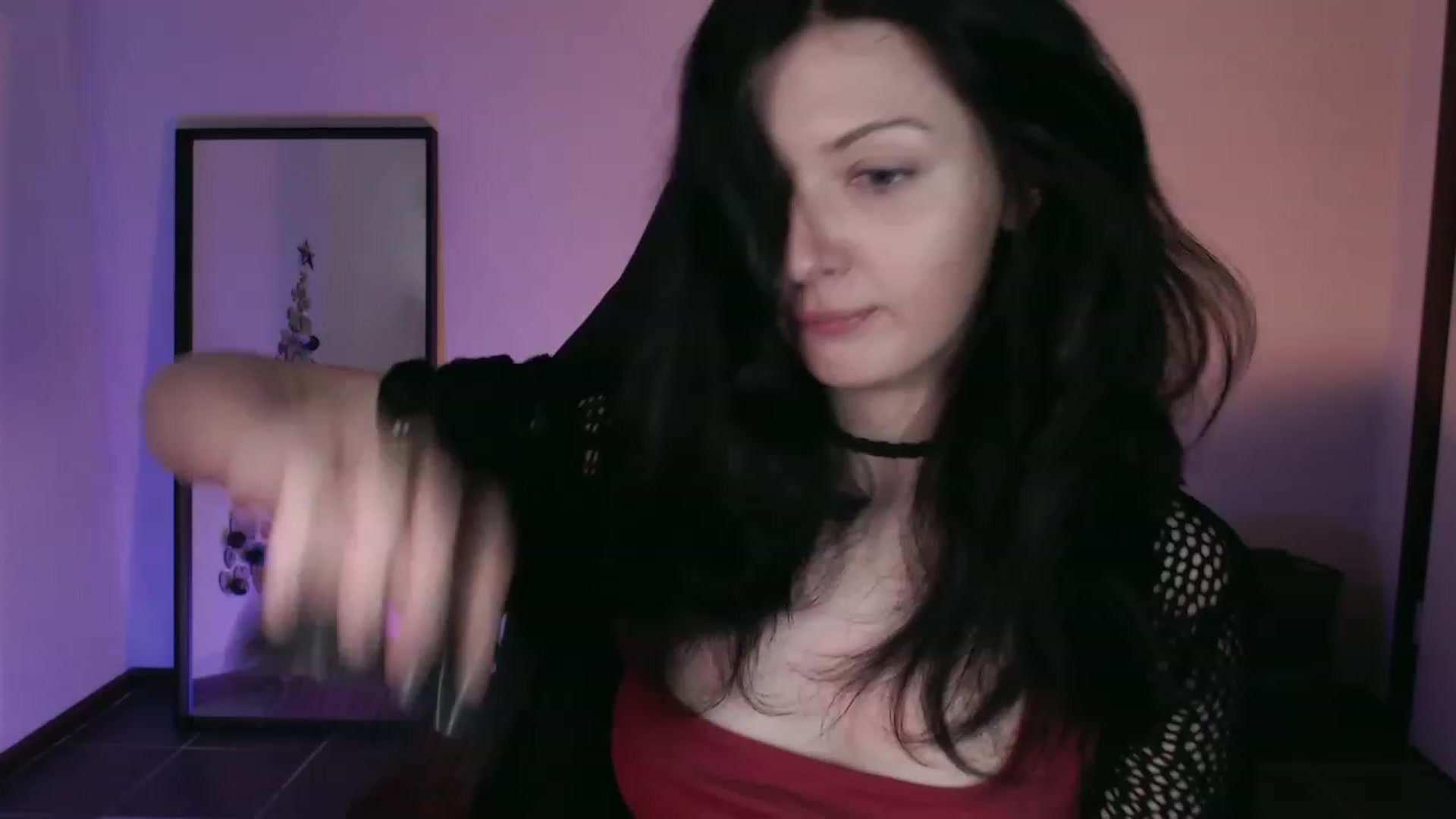 Gallery image thumbnail from RoomToAvoid's myfreecams stream on, 12/11/2023, 02:01 image 1 of 20
