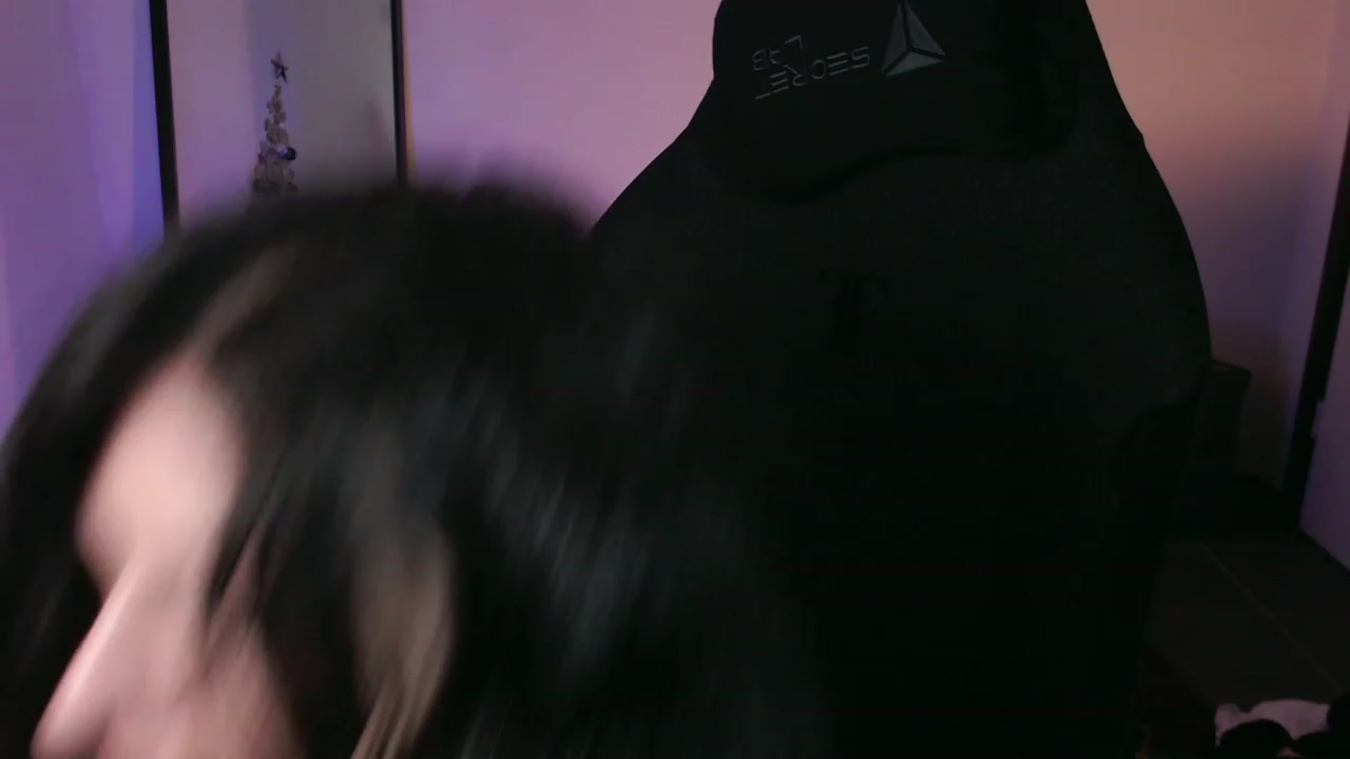 Gallery image thumbnail from RoomToAvoid's myfreecams stream on, 12/11/2023, 02:01 image 13 of 20