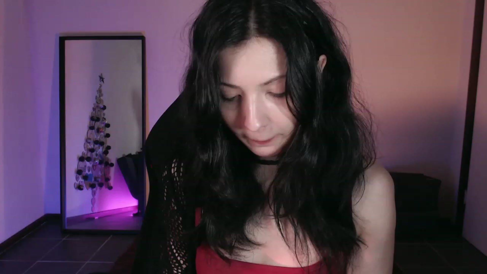 Gallery image thumbnail from RoomToAvoid's myfreecams stream on, 12/11/2023, 02:01 image 8 of 20