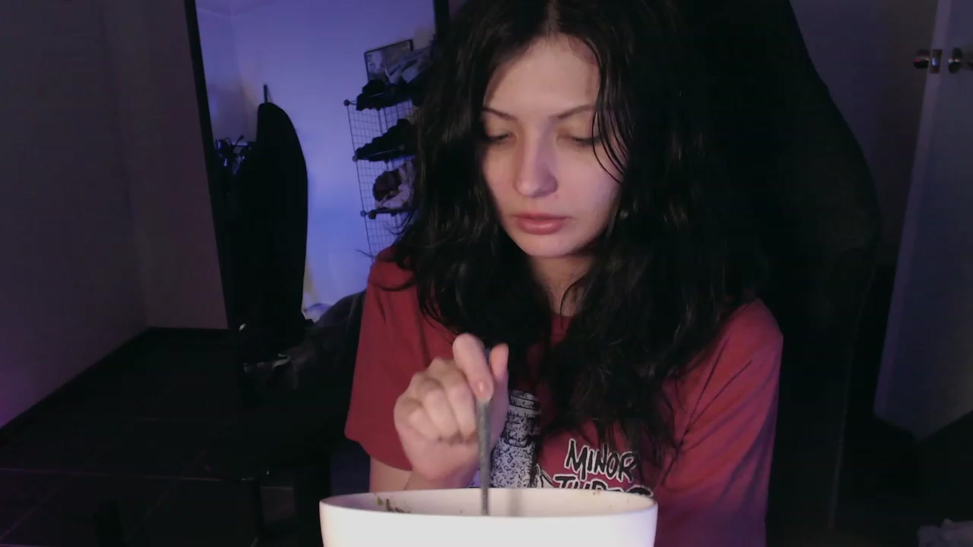 Gallery image thumbnail from RoomToAvoid's myfreecams stream on, 12/11/2023, 07:21 image 18 of 20