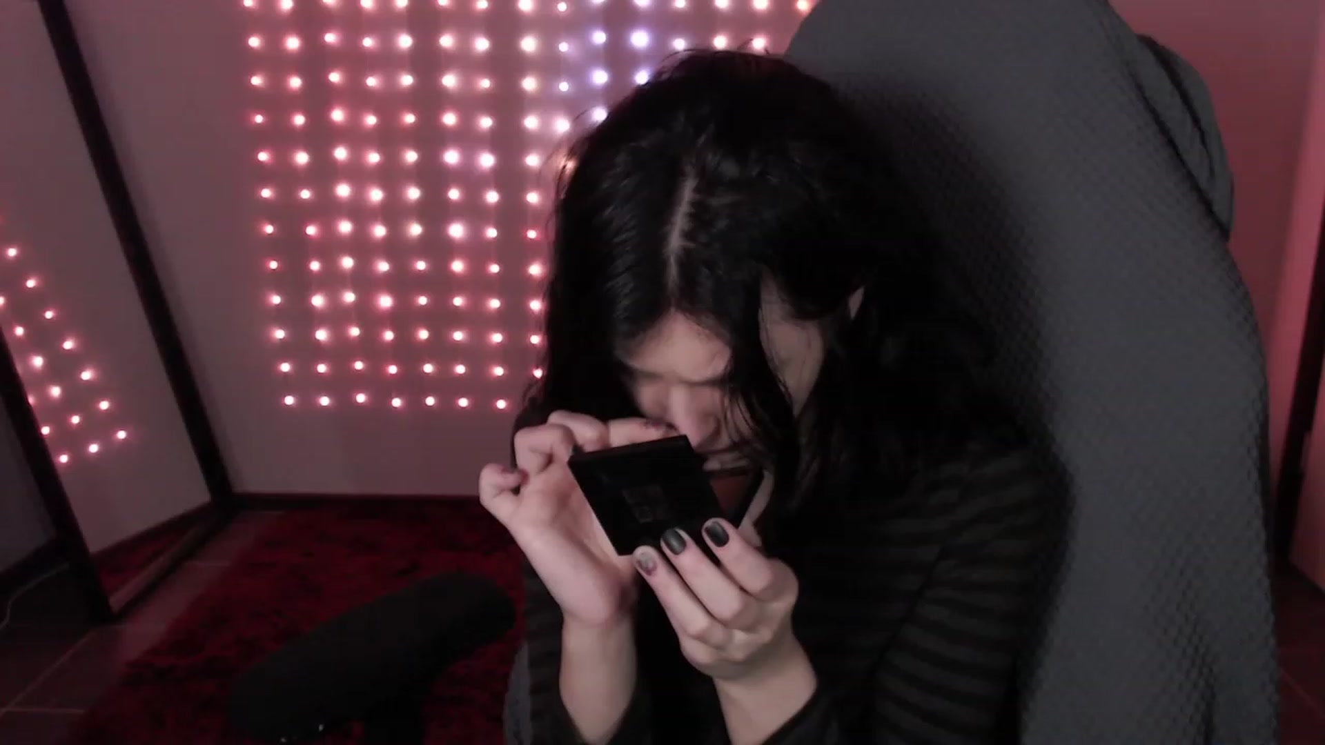 Gallery image thumbnail from RoomToAvoid's myfreecams stream on, 12/13/2023, 24:01 image 1 of 20