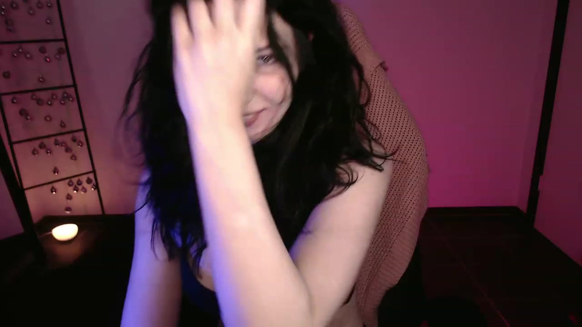 Gallery image thumbnail from RoomToAvoid's myfreecams stream on, 12/21/2023, 24:01 image 10 of 20