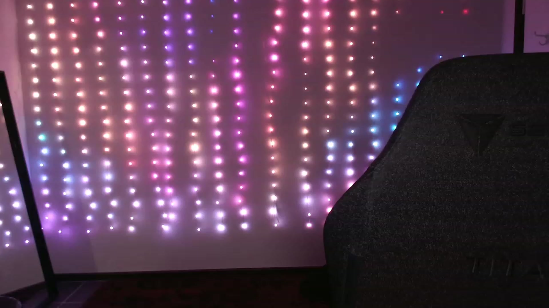 Gallery image thumbnail from RoomToAvoid's myfreecams stream on, 12/21/2023, 23:55 image 1 of 20