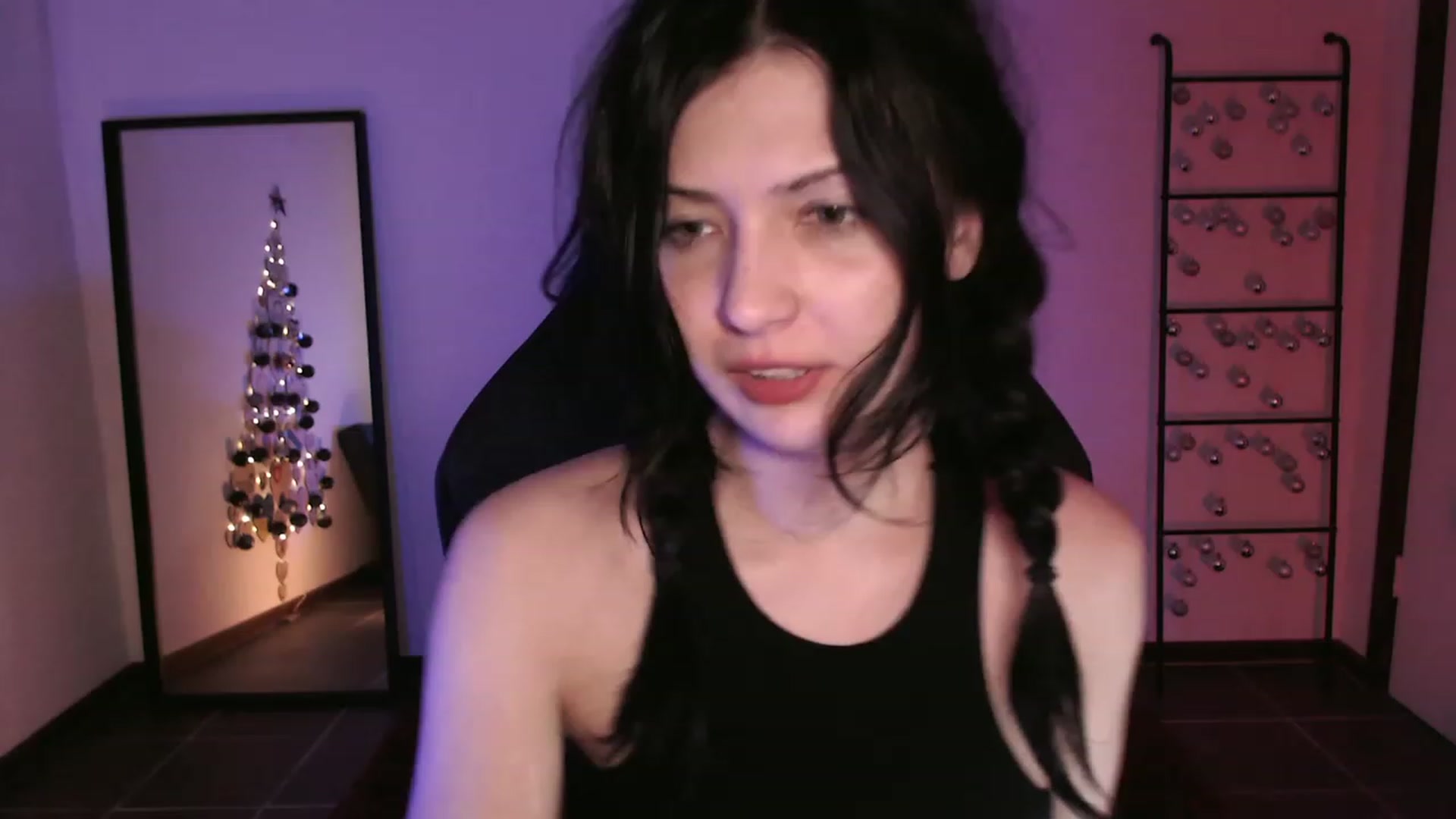 Gallery image thumbnail from RoomToAvoid's myfreecams stream on, 12/22/2023, 24:57 image 1 of 20
