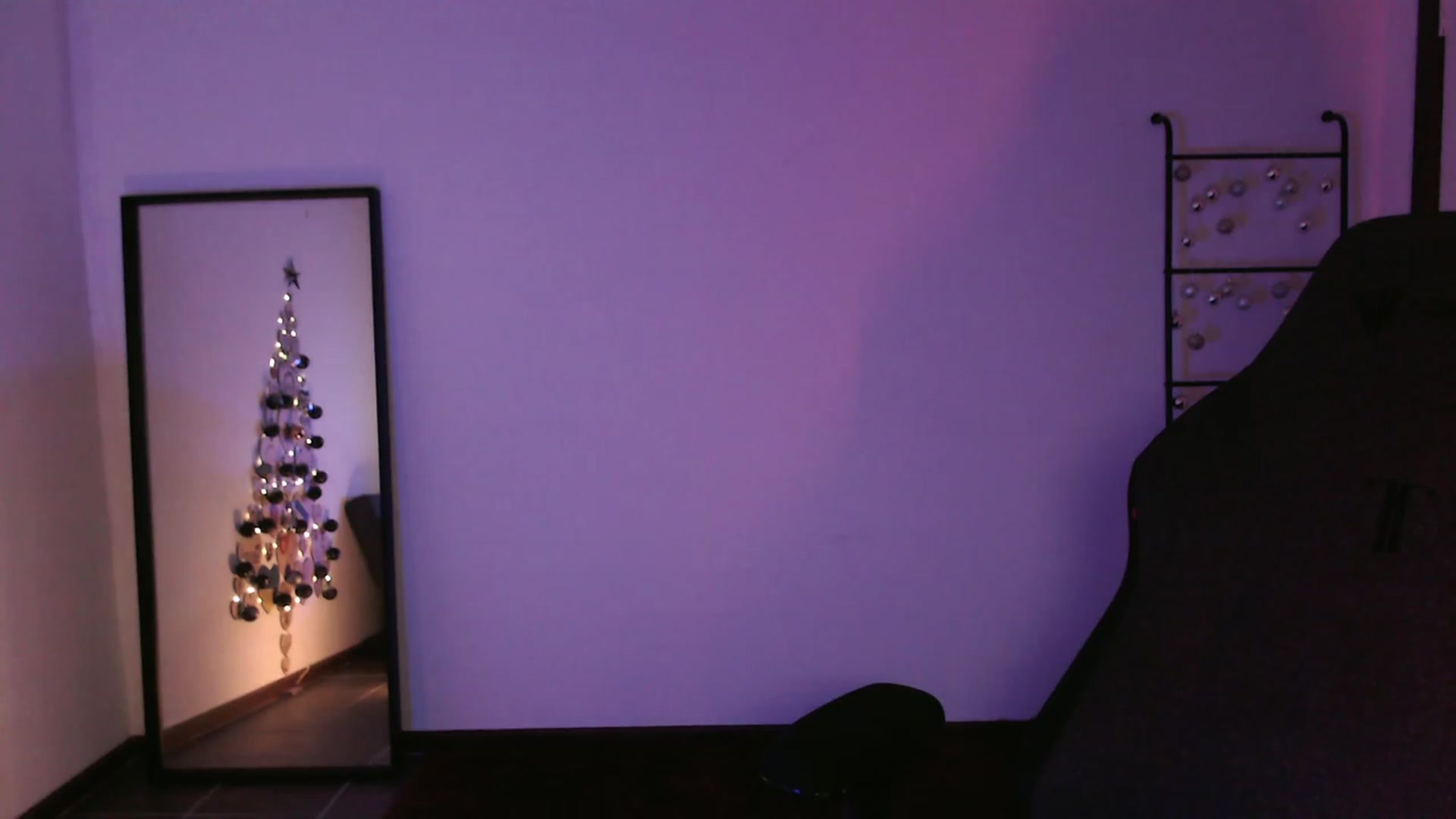 Gallery image thumbnail from RoomToAvoid's myfreecams stream on, 12/22/2023, 24:57 image 5 of 20