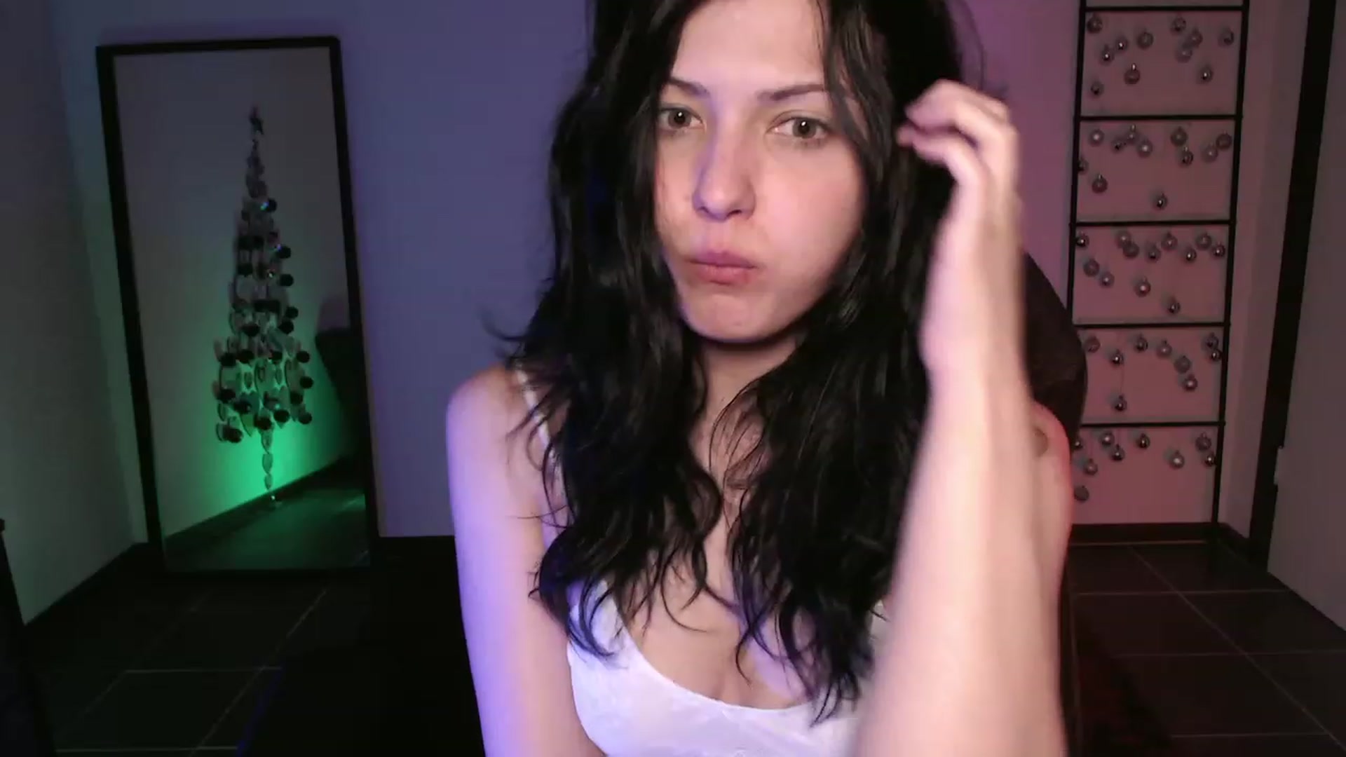 Gallery image thumbnail from RoomToAvoid's myfreecams stream on, 12/22/2023, 04:18 image 16 of 20