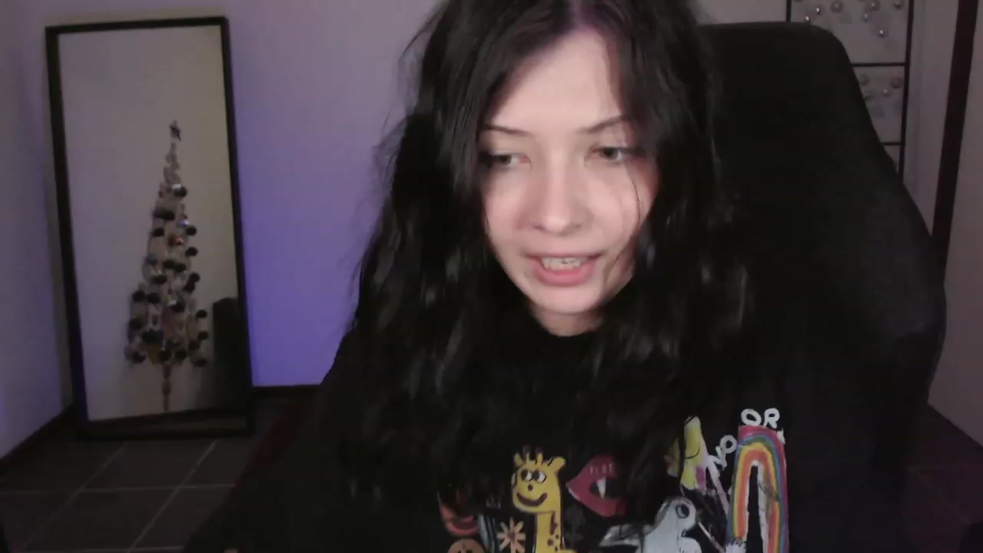 Gallery image thumbnail from RoomToAvoid's myfreecams stream on, 12/29/2023, 02:10 image 1 of 20
