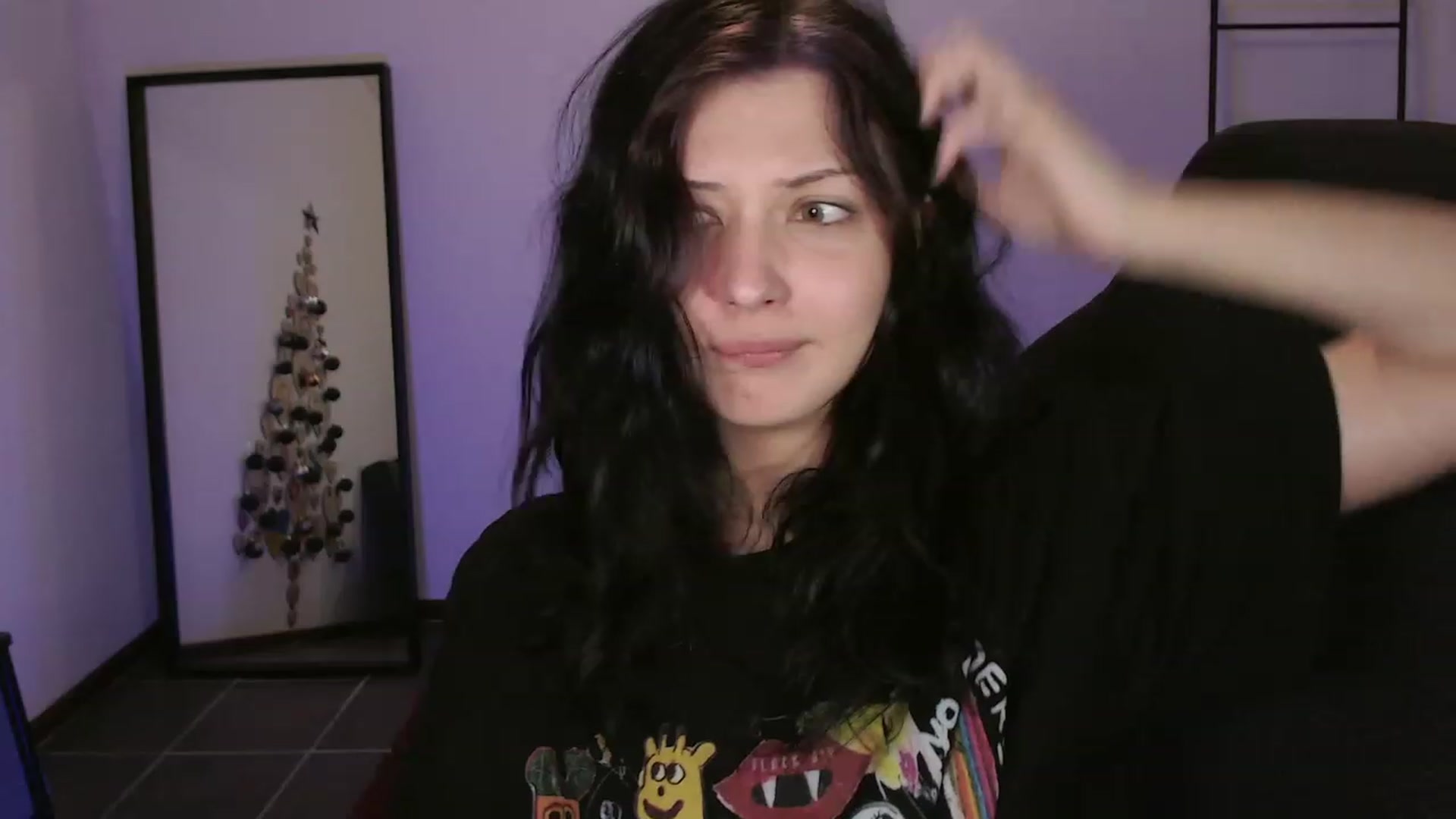 Gallery image thumbnail from RoomToAvoid's myfreecams stream on, 12/29/2023, 02:41 image 8 of 20