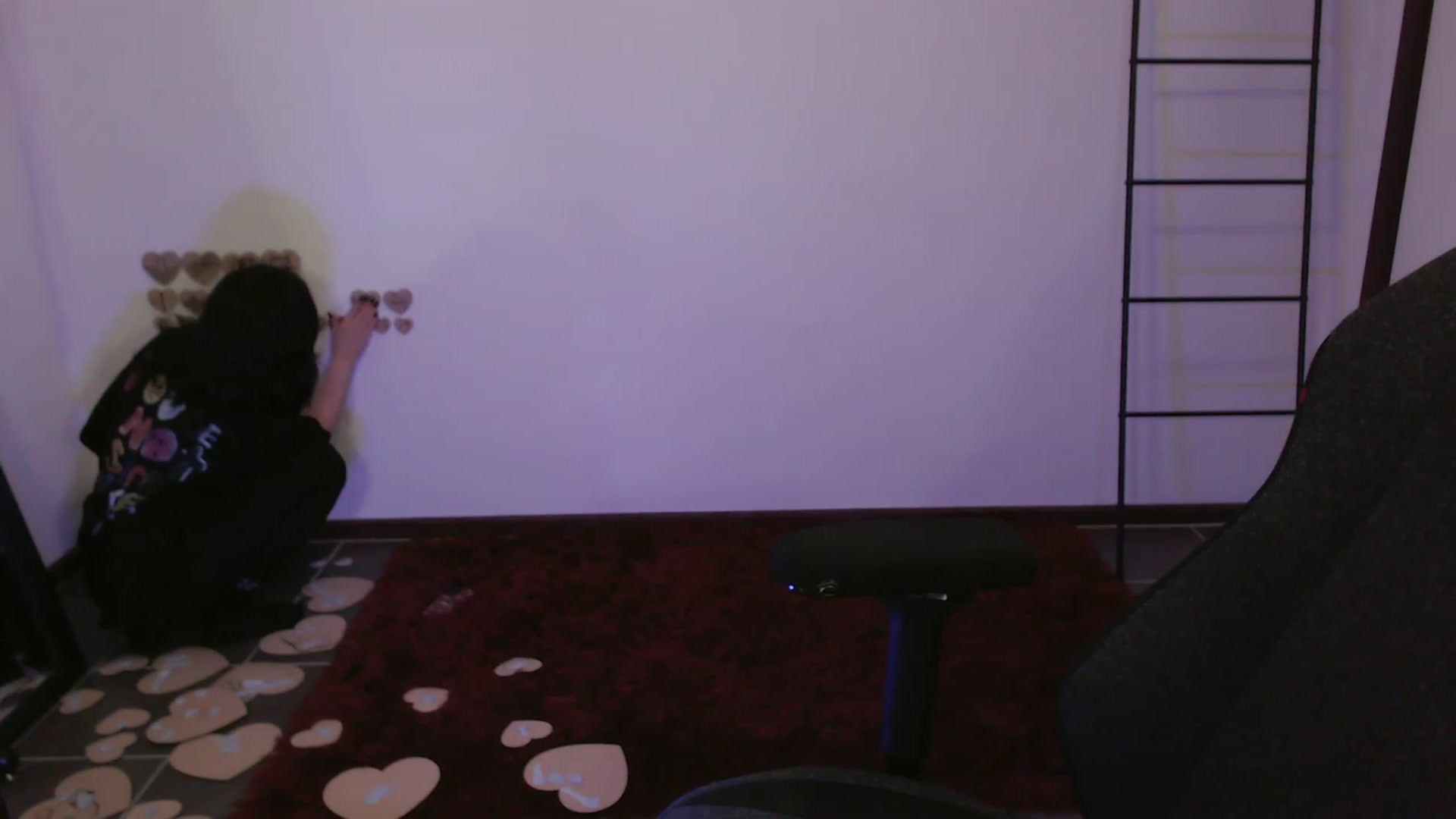 Gallery image thumbnail from RoomToAvoid's myfreecams stream on, 12/29/2023, 02:41 image 17 of 20