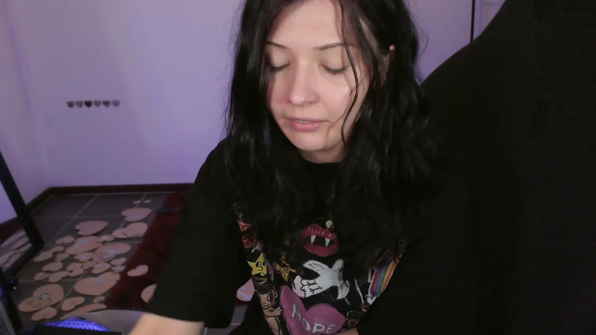 Gallery image thumbnail from RoomToAvoid's myfreecams stream on, 12/29/2023, 02:41 image 15 of 20