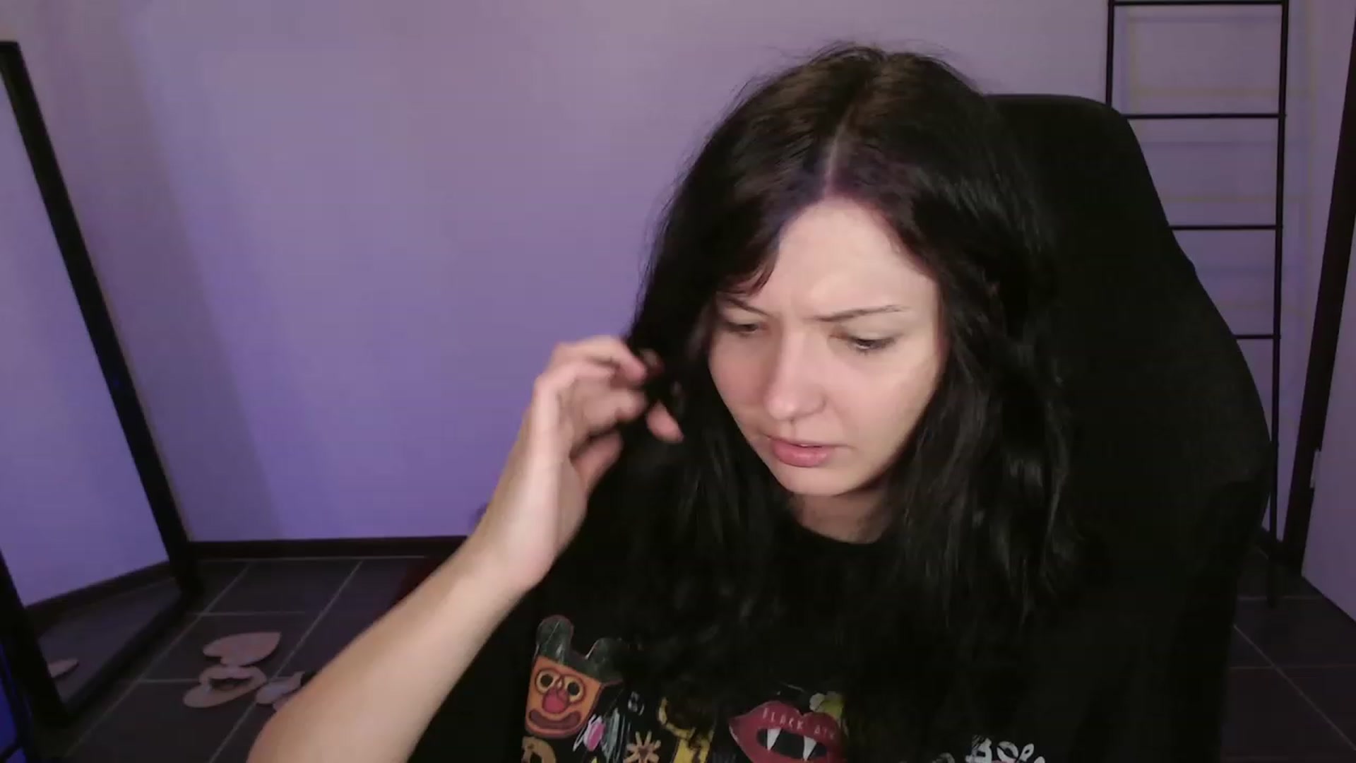 Gallery image thumbnail from RoomToAvoid's myfreecams stream on, 12/29/2023, 02:41 image 11 of 20