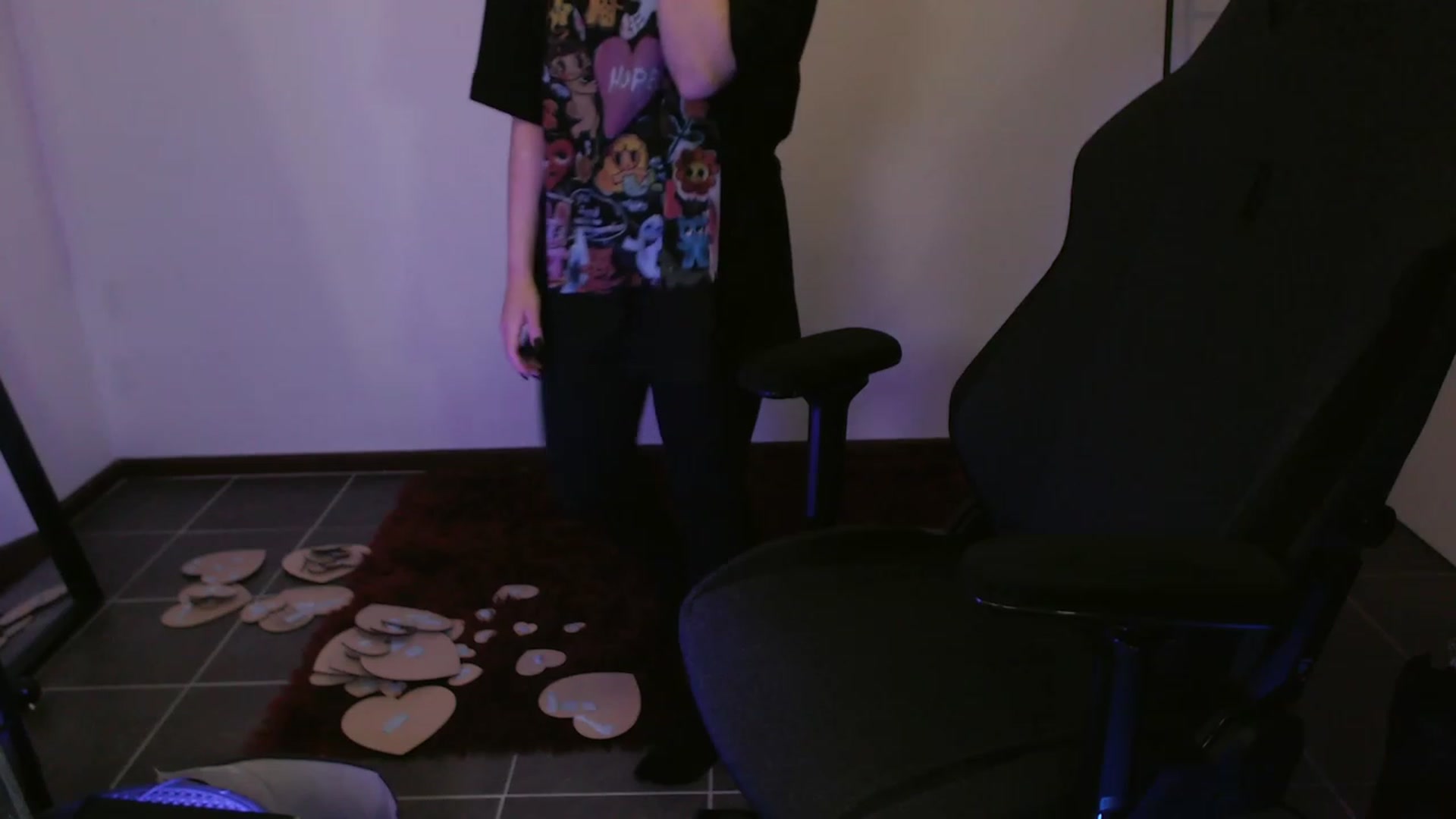 Gallery image thumbnail from RoomToAvoid's myfreecams stream on, 12/29/2023, 02:41 image 12 of 20