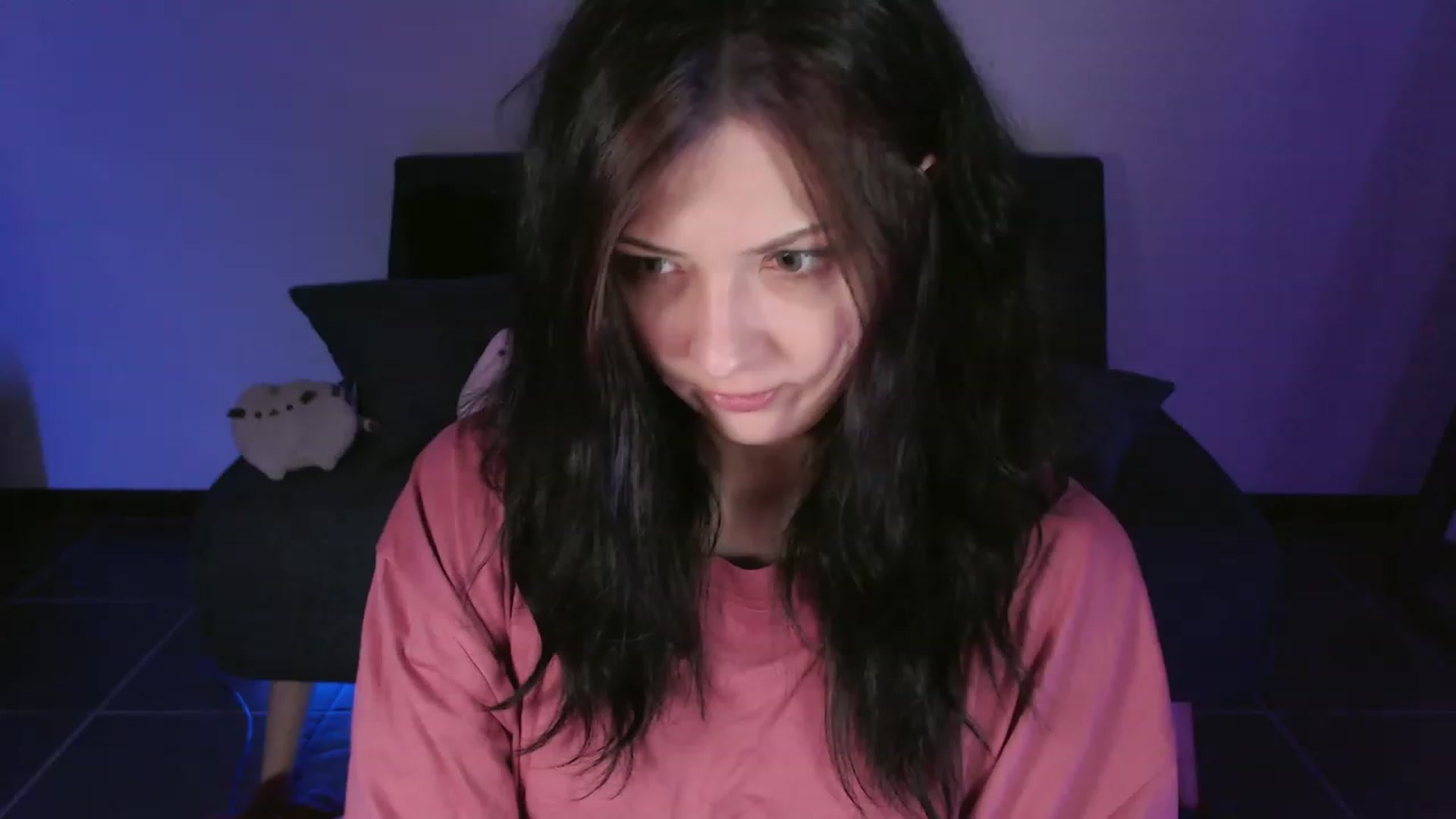 Gallery image thumbnail from RoomToAvoid's myfreecams stream on, 01/02/2024, 02:54 image 1 of 20