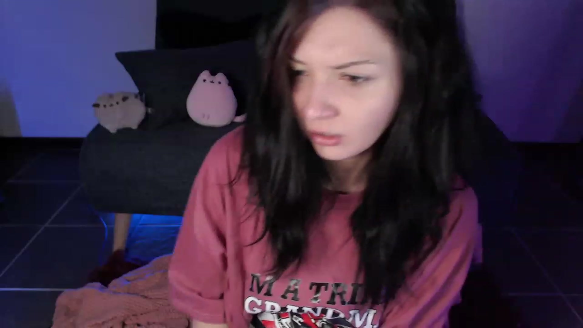 Gallery image thumbnail from RoomToAvoid's myfreecams stream on, 01/02/2024, 02:54 image 20 of 20