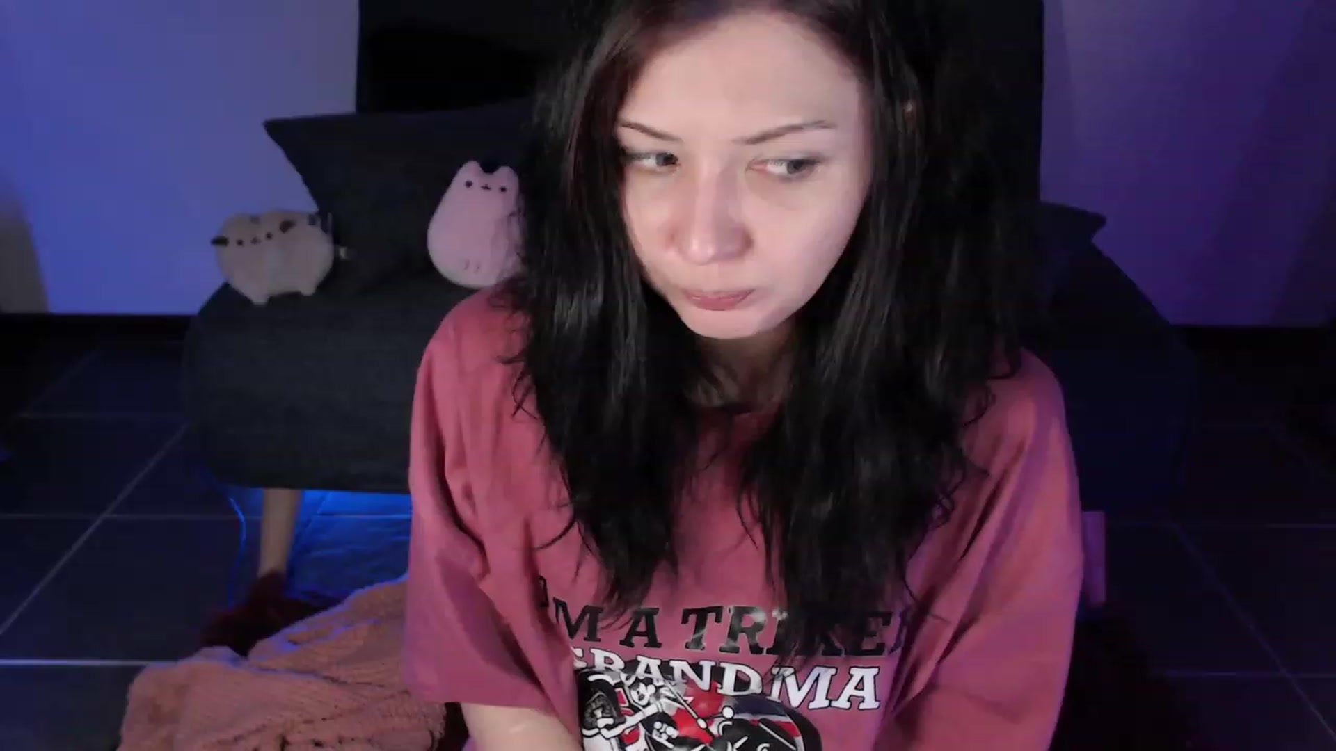 Gallery image thumbnail from RoomToAvoid's myfreecams stream on, 01/02/2024, 02:54 image 19 of 20