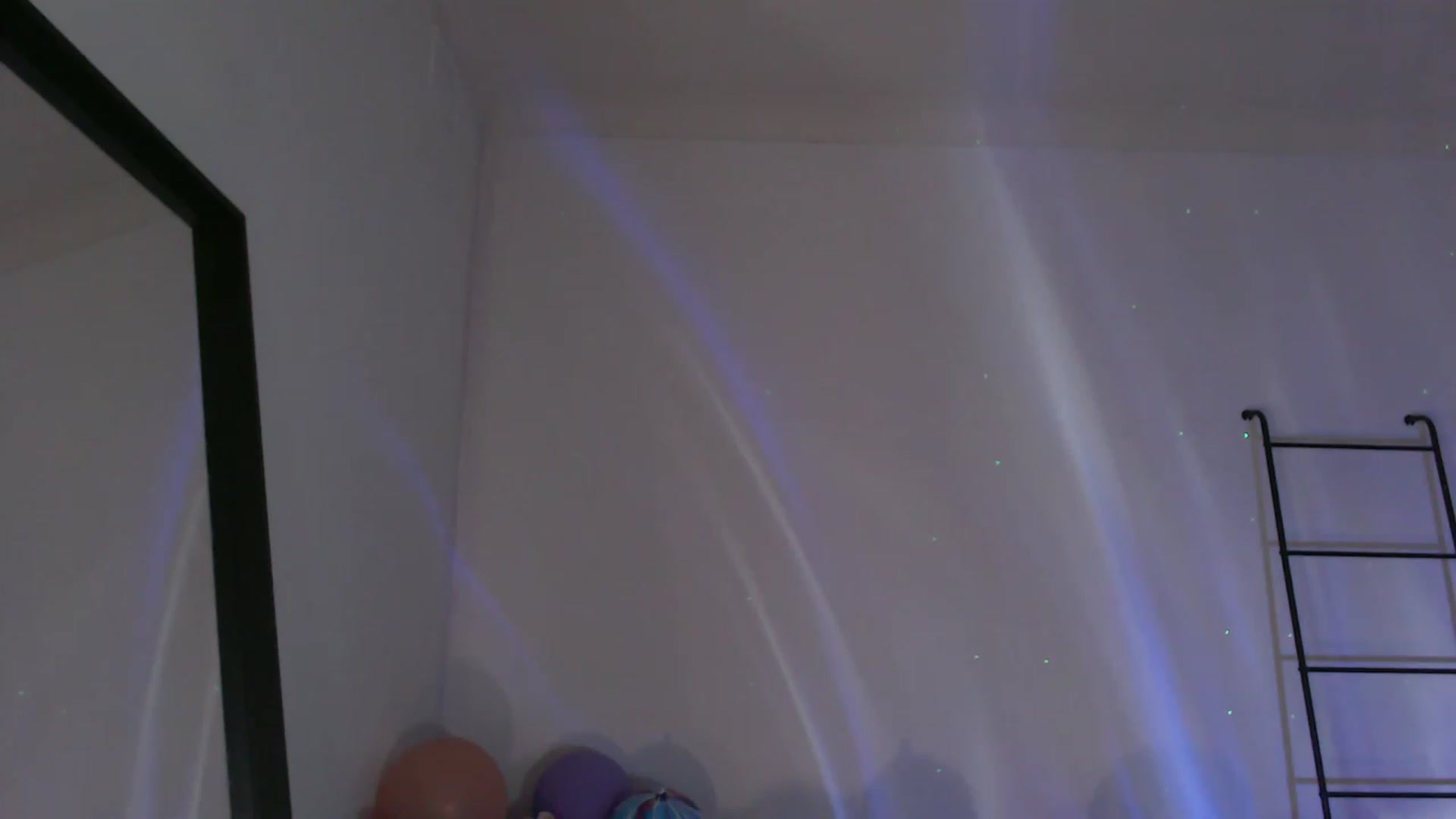 Gallery image thumbnail from RoomToAvoid's myfreecams stream on, 01/12/2024, 06:04 image 3 of 20