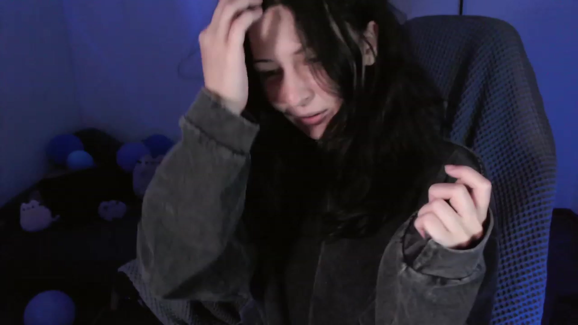 Gallery image thumbnail from RoomToAvoid's myfreecams stream on, 01/14/2024, 01:47 image 1 of 20