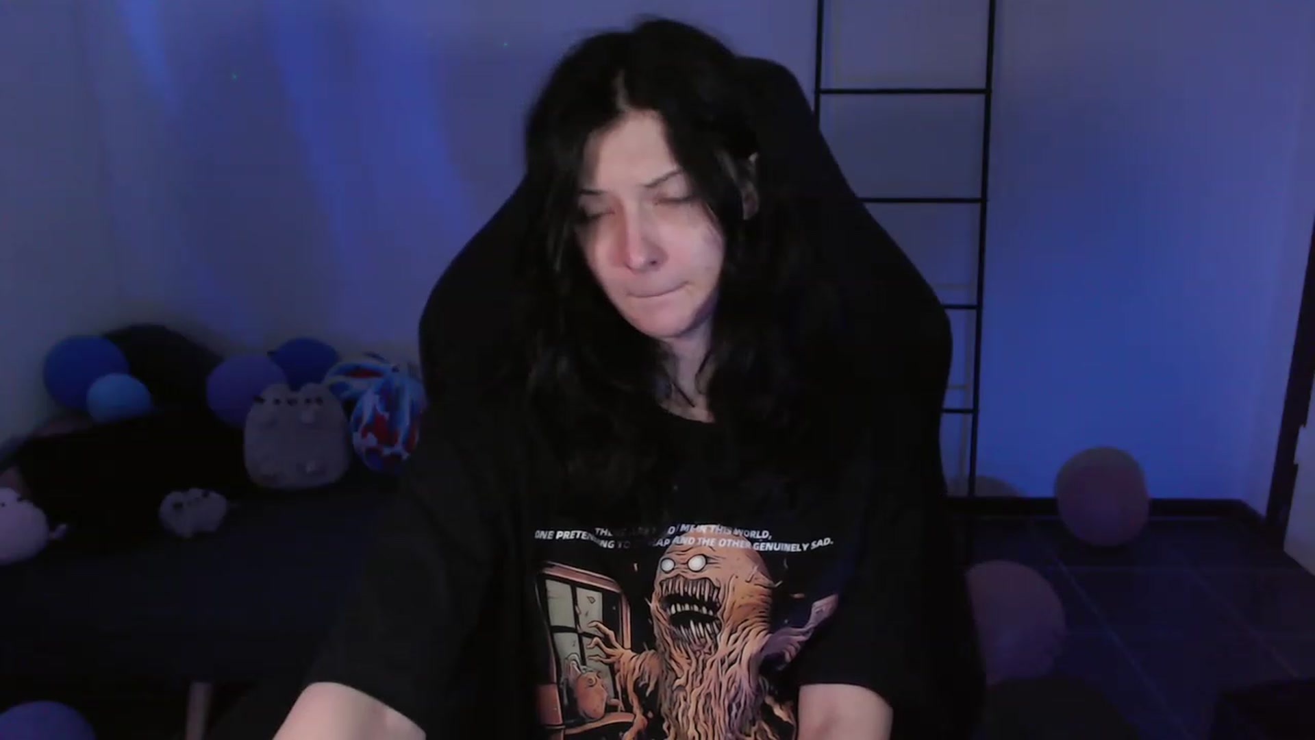 Gallery image thumbnail from RoomToAvoid's myfreecams stream on, 01/14/2024, 05:13 image 20 of 20