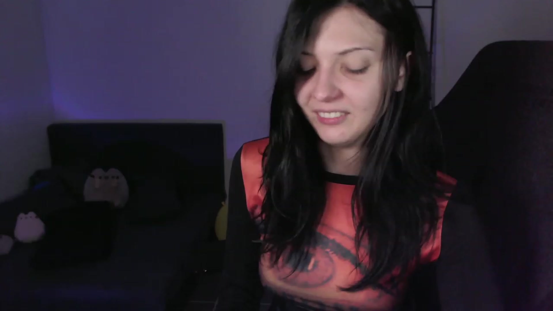 Gallery image thumbnail from RoomToAvoid's myfreecams stream on, 01/18/2024, 06:51 image 5 of 20