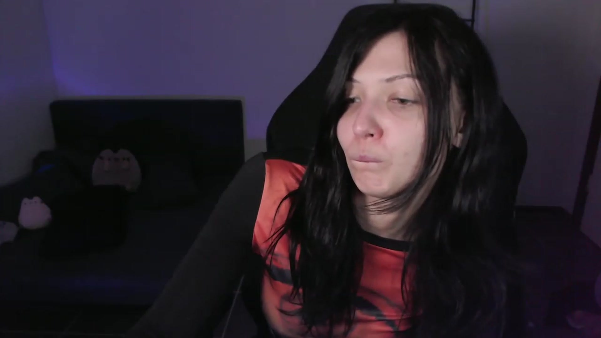 Gallery image thumbnail from RoomToAvoid's myfreecams stream on, 01/18/2024, 06:51 image 16 of 20