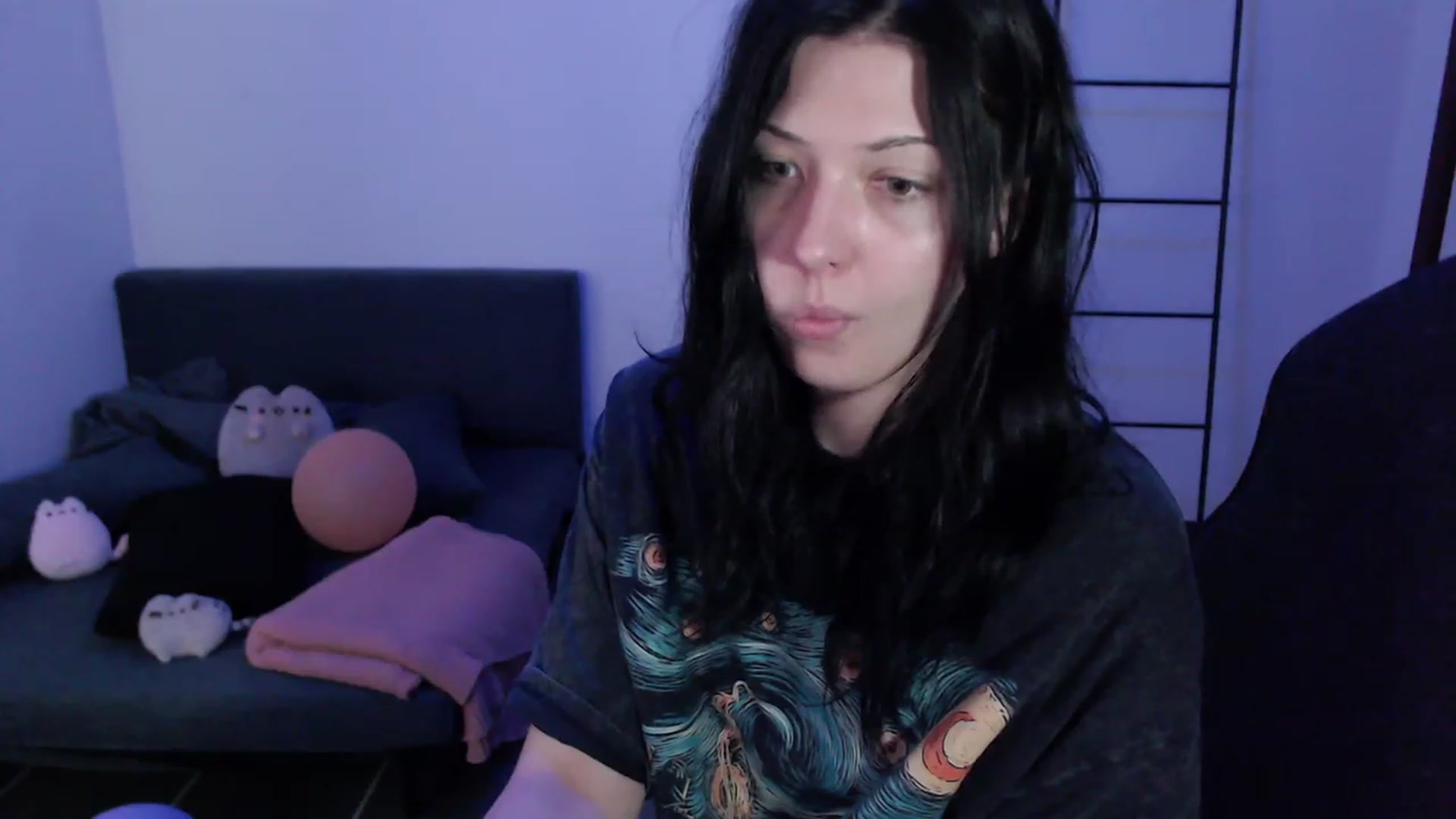 Gallery image thumbnail from RoomToAvoid's myfreecams stream on, 01/21/2024, 02:43 image 14 of 20