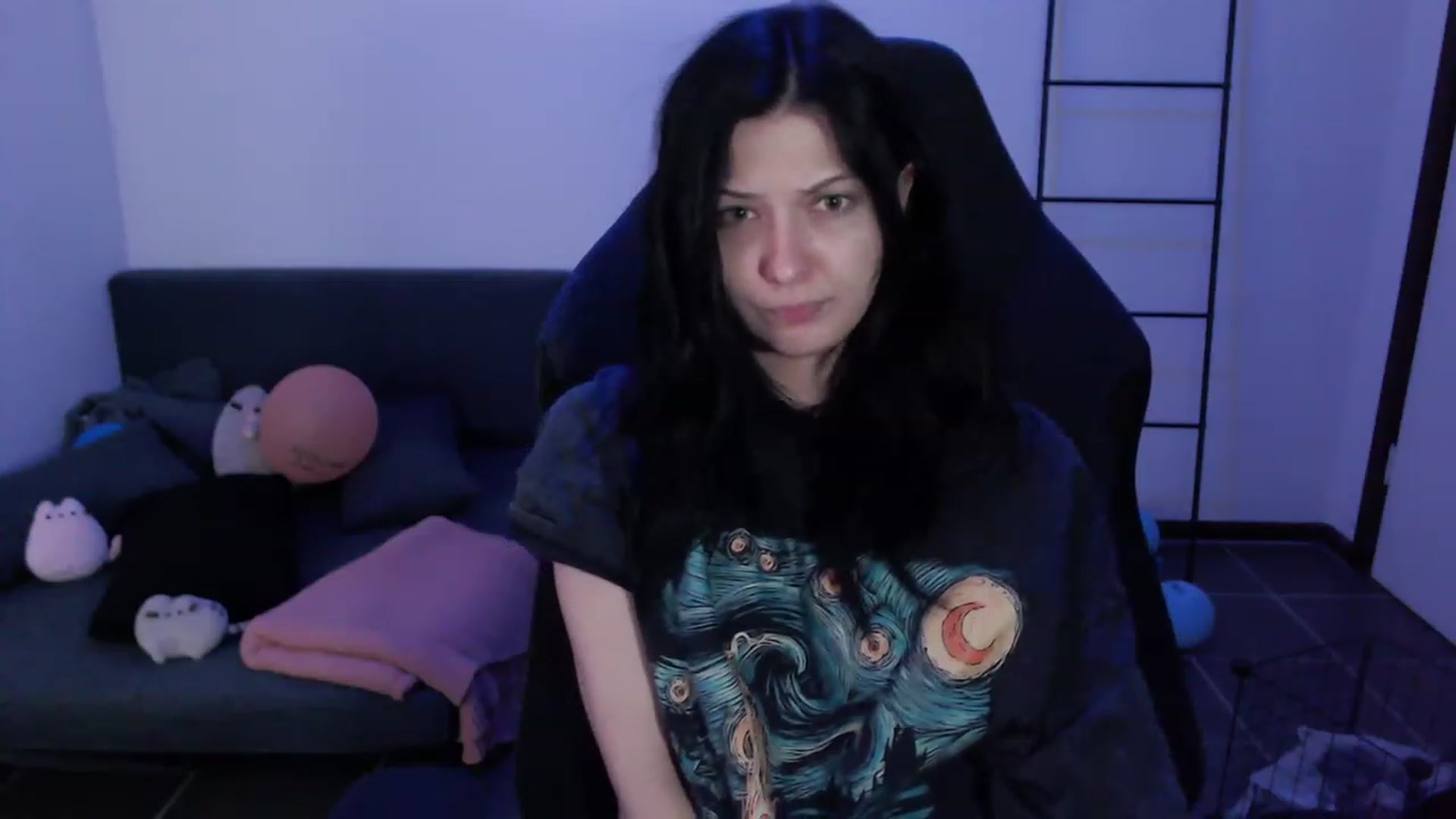 Gallery image thumbnail from RoomToAvoid's myfreecams stream on, 01/21/2024, 02:43 image 3 of 20