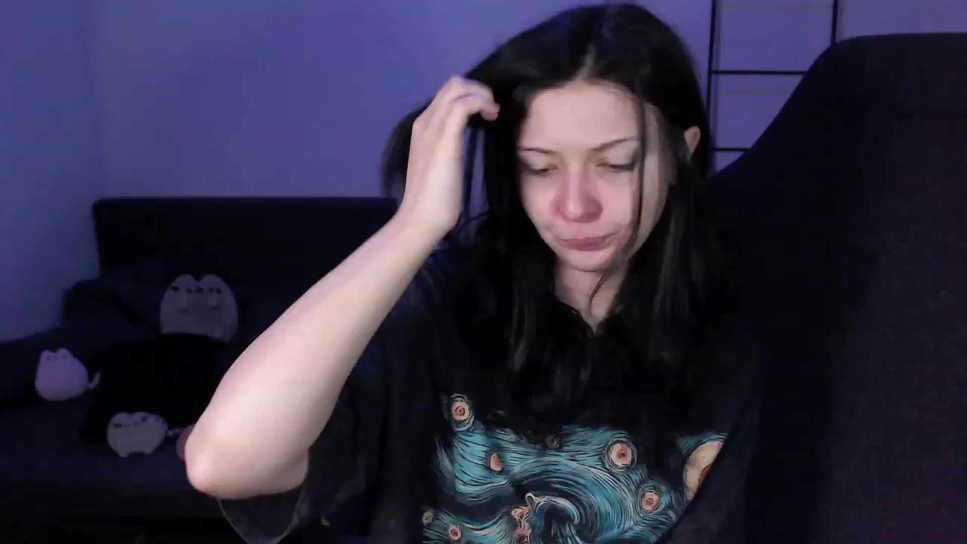 Gallery image thumbnail from RoomToAvoid's myfreecams stream on, 01/21/2024, 03:40 image 5 of 20