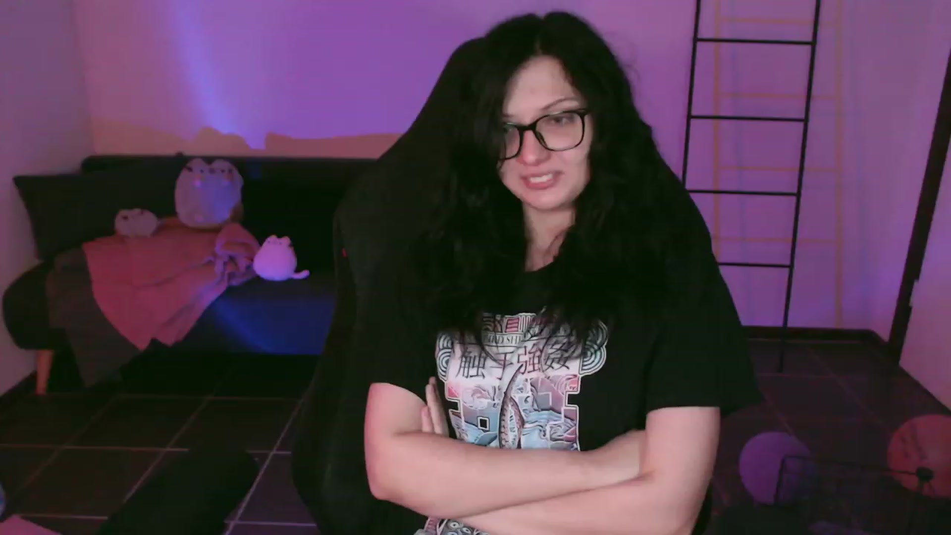 Gallery image thumbnail from RoomToAvoid's myfreecams stream on, 01/23/2024, 03:57 image 8 of 20