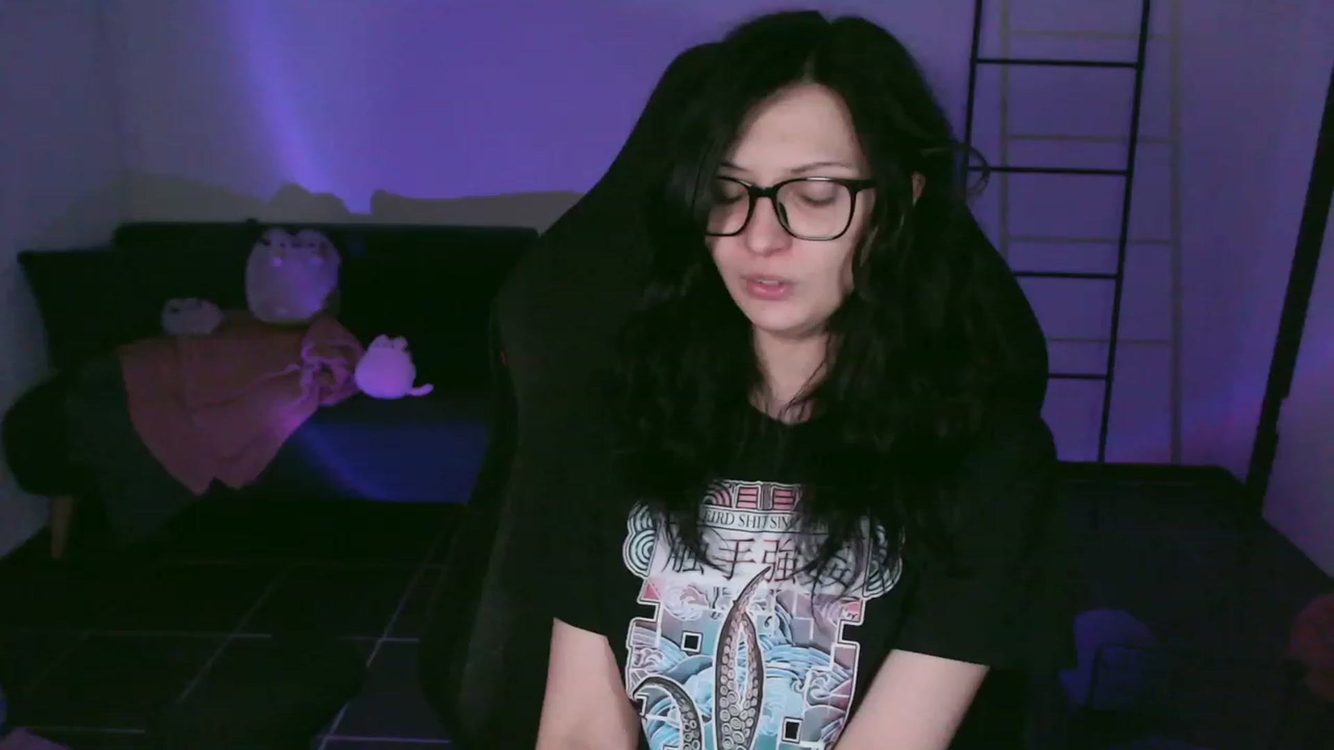 Gallery image thumbnail from RoomToAvoid's myfreecams stream on, 01/23/2024, 03:57 image 19 of 20