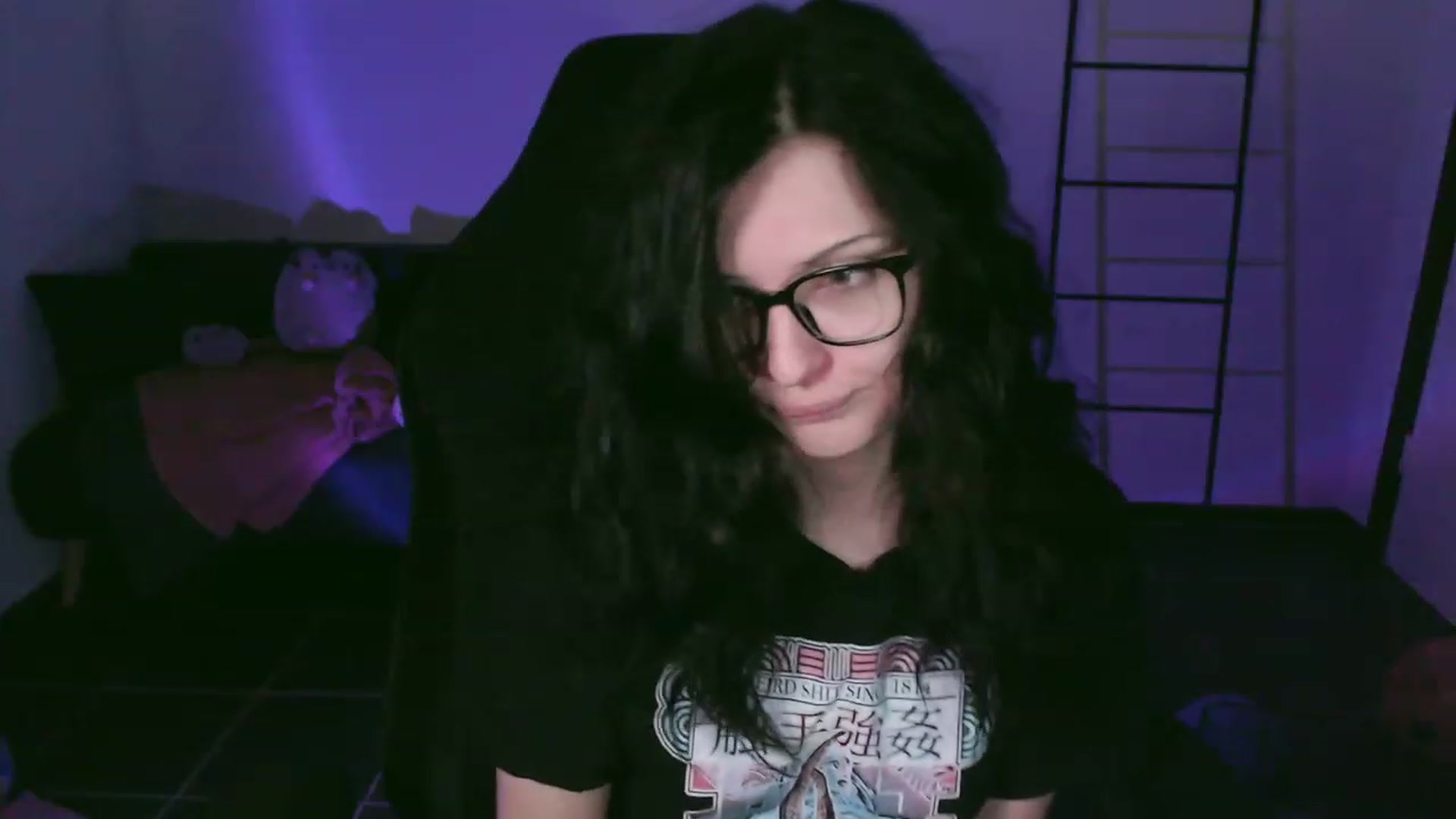 Gallery image thumbnail from RoomToAvoid's myfreecams stream on, 01/23/2024, 03:57 image 11 of 20