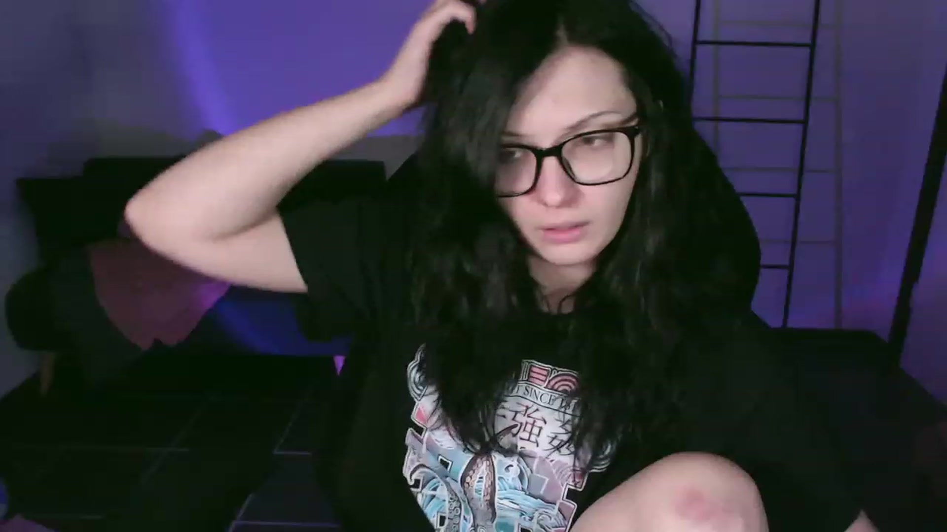 Gallery image thumbnail from RoomToAvoid's myfreecams stream on, 01/23/2024, 03:57 image 15 of 20
