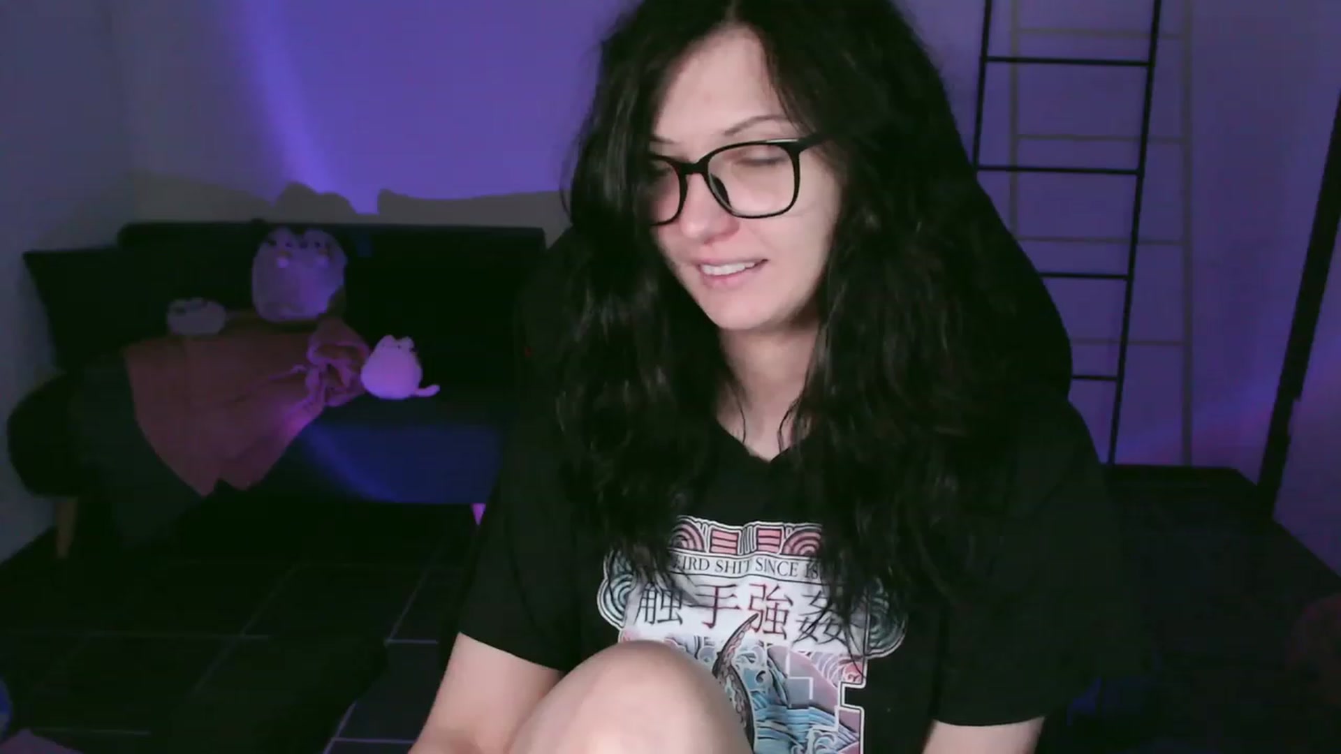 Gallery image thumbnail from RoomToAvoid's myfreecams stream on, 01/23/2024, 03:57 image 13 of 20