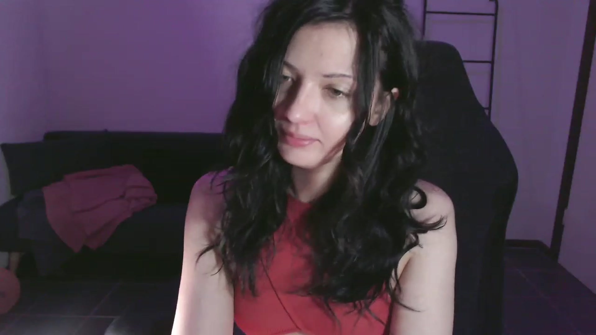 Gallery image thumbnail from RoomToAvoid's myfreecams stream on, 01/25/2024, 01:07 image 8 of 20