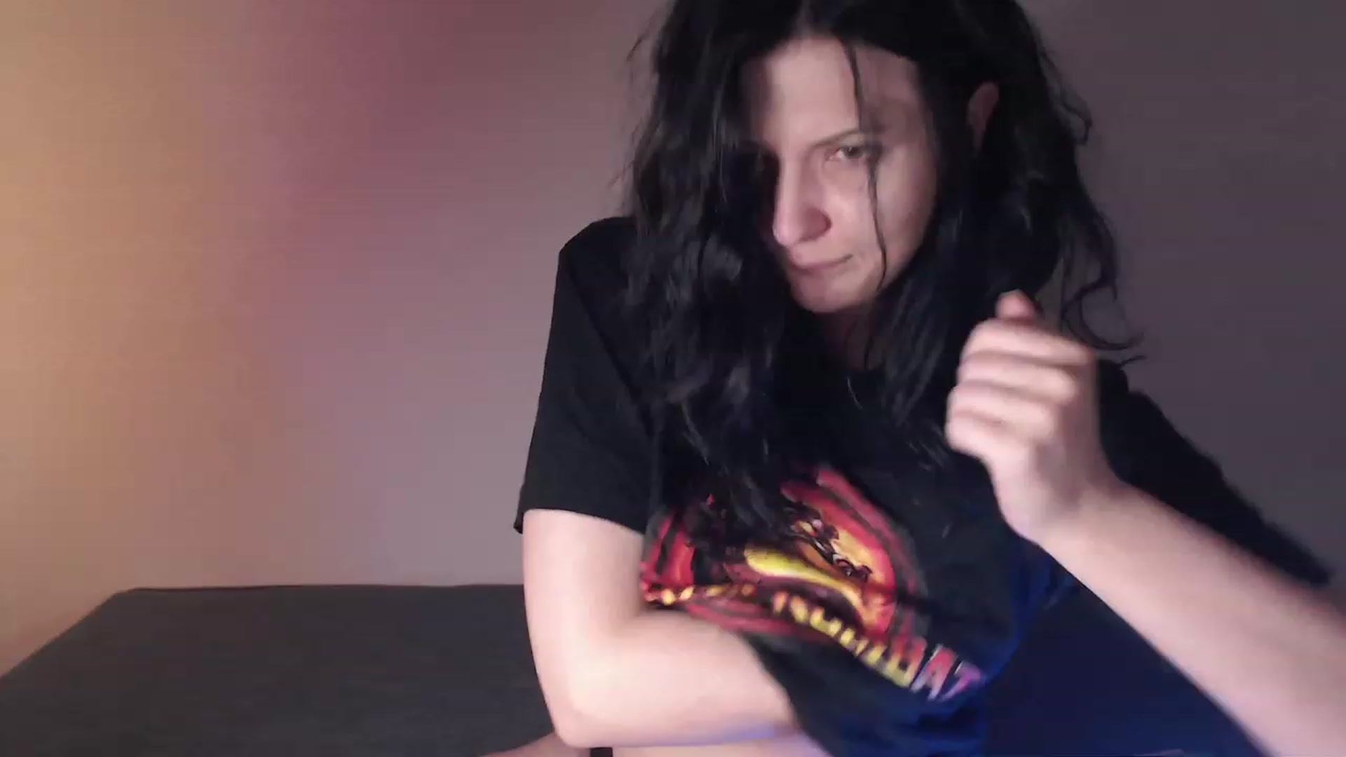 Gallery image thumbnail from RoomToAvoid's myfreecams stream on, 02/04/2024, 03:52 image 18 of 20