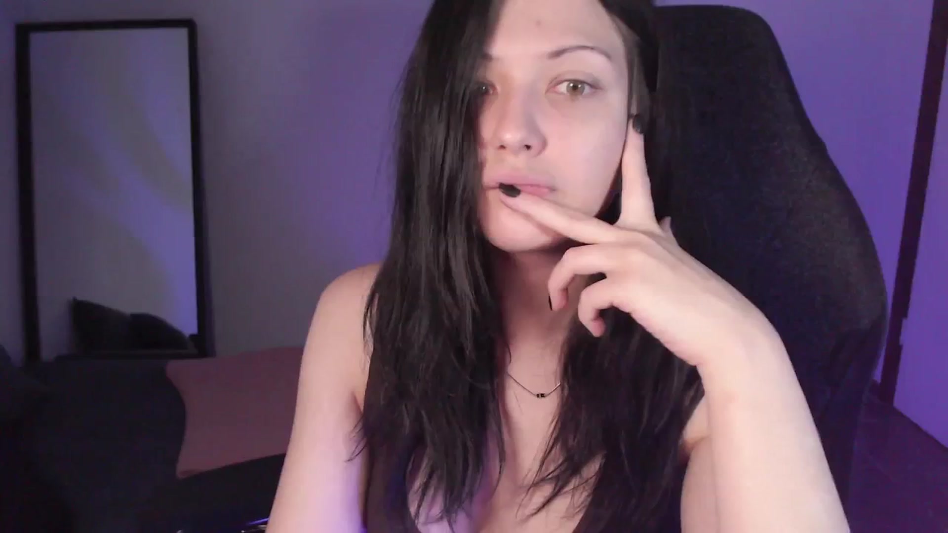 Gallery image thumbnail from RoomToAvoid's myfreecams stream on, 02/11/2024, 02:08 image 8 of 20