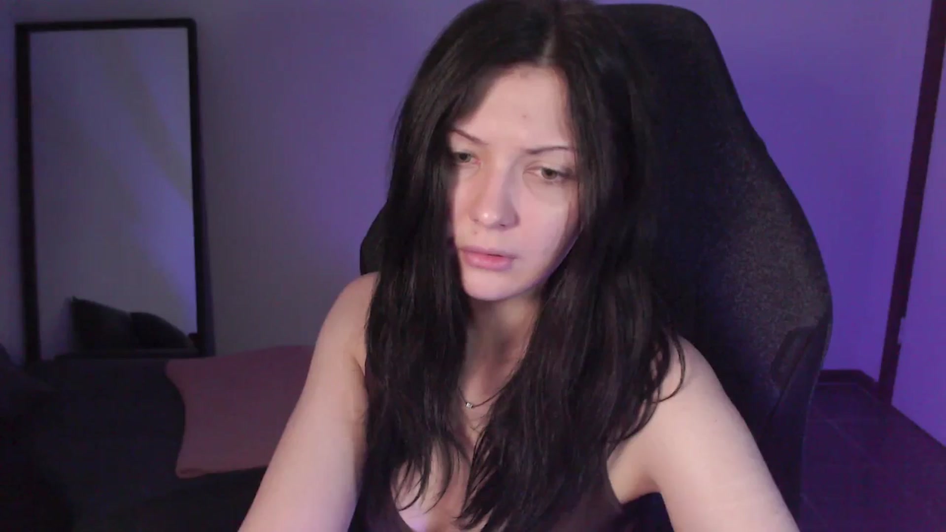Gallery image thumbnail from RoomToAvoid's myfreecams stream on, 02/11/2024, 02:08 image 13 of 20