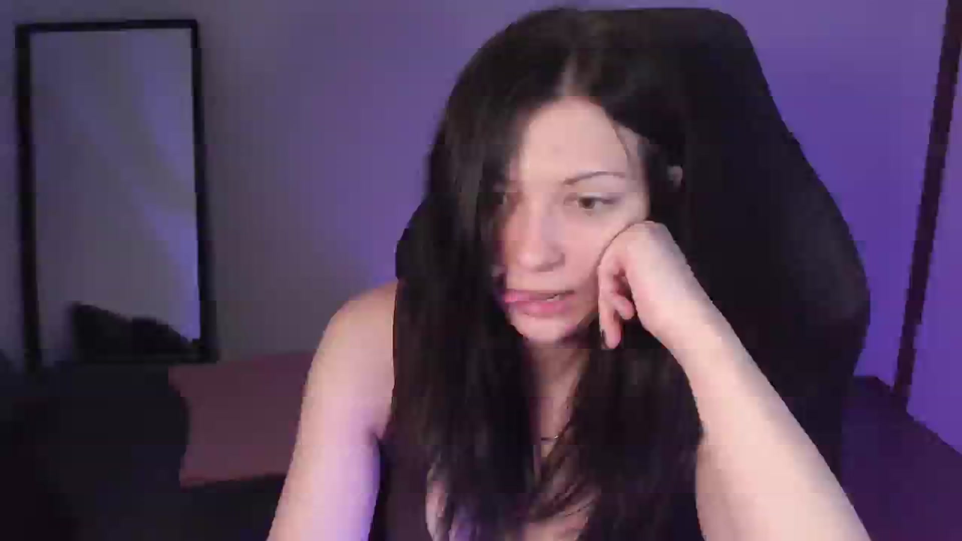 Gallery image thumbnail from RoomToAvoid's myfreecams stream on, 02/11/2024, 02:08 image 9 of 20