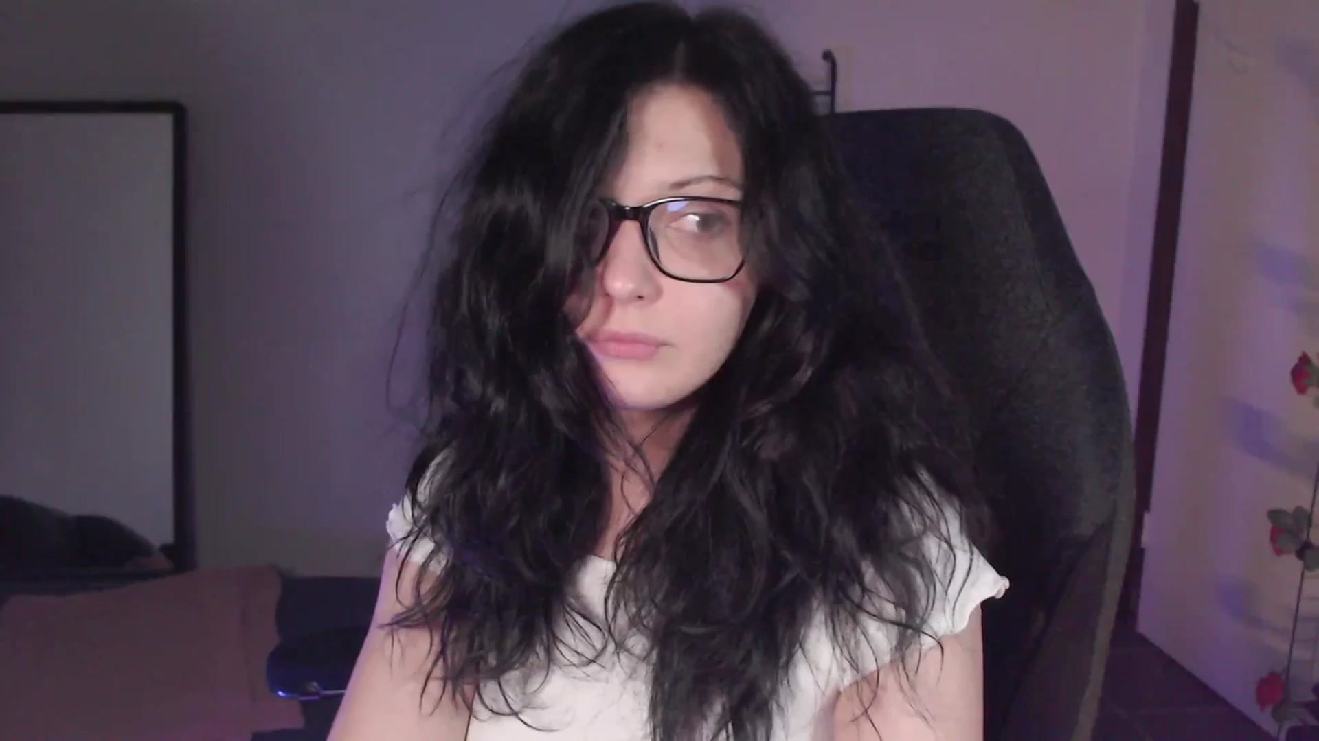 Gallery image thumbnail from RoomToAvoid's myfreecams stream on, 02/12/2024, 05:34 image 6 of 20