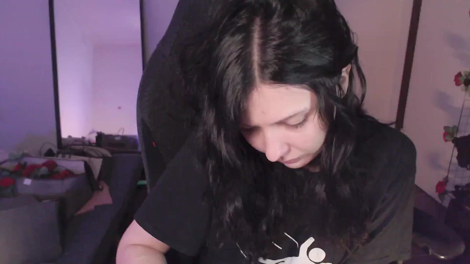 Gallery image thumbnail from RoomToAvoid's myfreecams stream on, 02/13/2024, 05:18 image 8 of 20