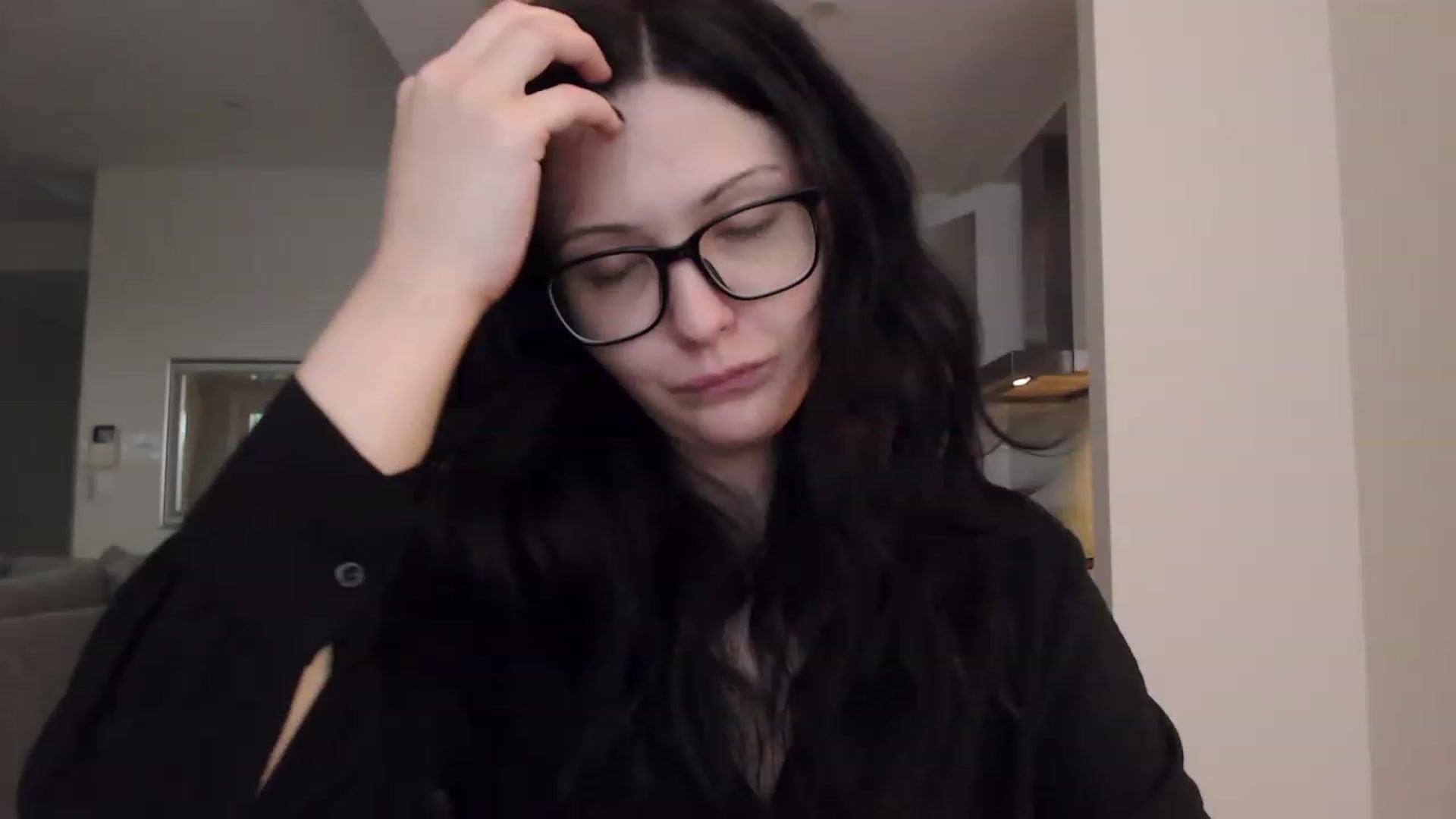 Gallery image thumbnail from RoomToAvoid's myfreecams stream on, 02/14/2024, 09:03 image 12 of 20