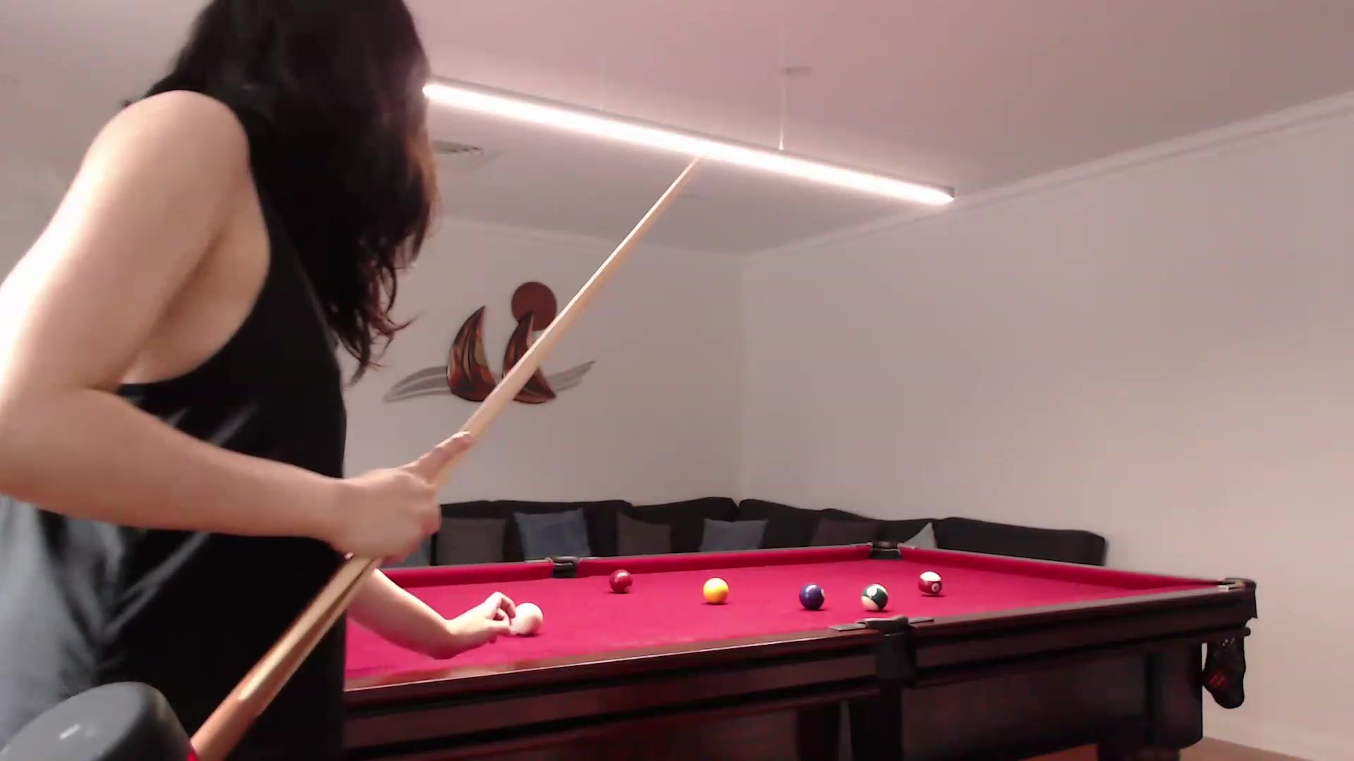 Gallery image thumbnail from RoomToAvoid's myfreecams stream on, 02/20/2024, 07:15 image 17 of 20