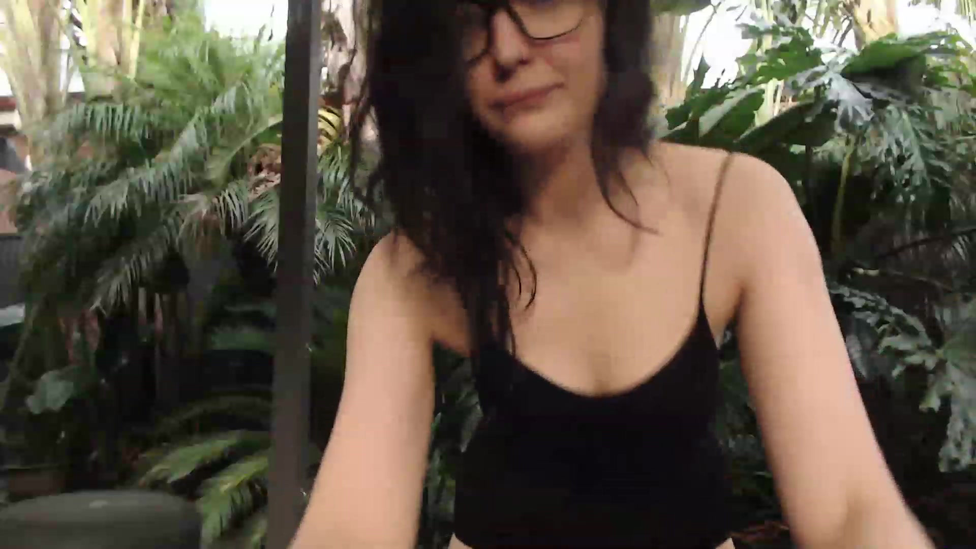 Gallery image thumbnail from RoomToAvoid's myfreecams stream on, 02/20/2024, 09:50 image 14 of 20