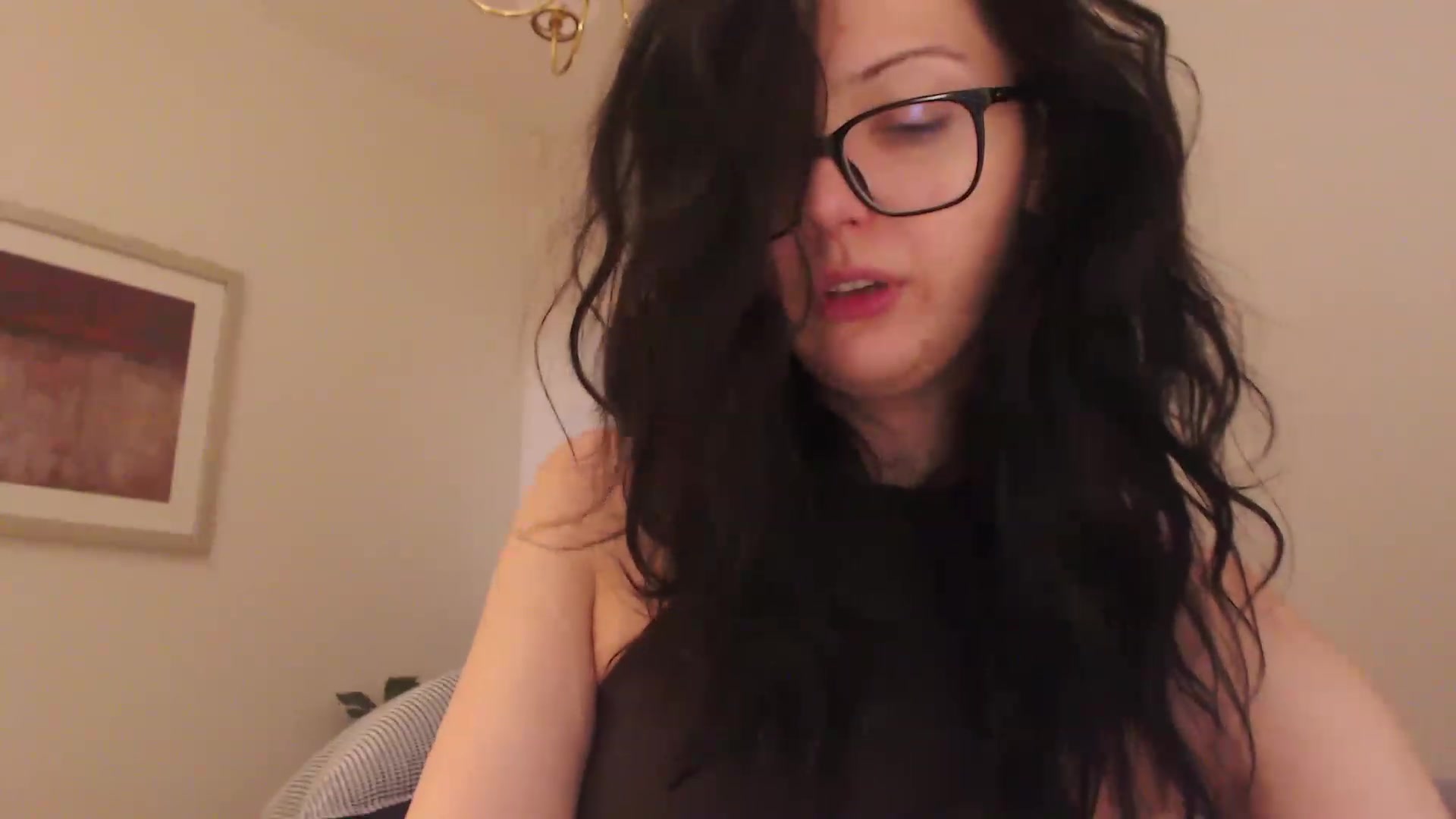 Gallery image thumbnail from RoomToAvoid's myfreecams stream on, 02/21/2024, 03:11 image 14 of 20