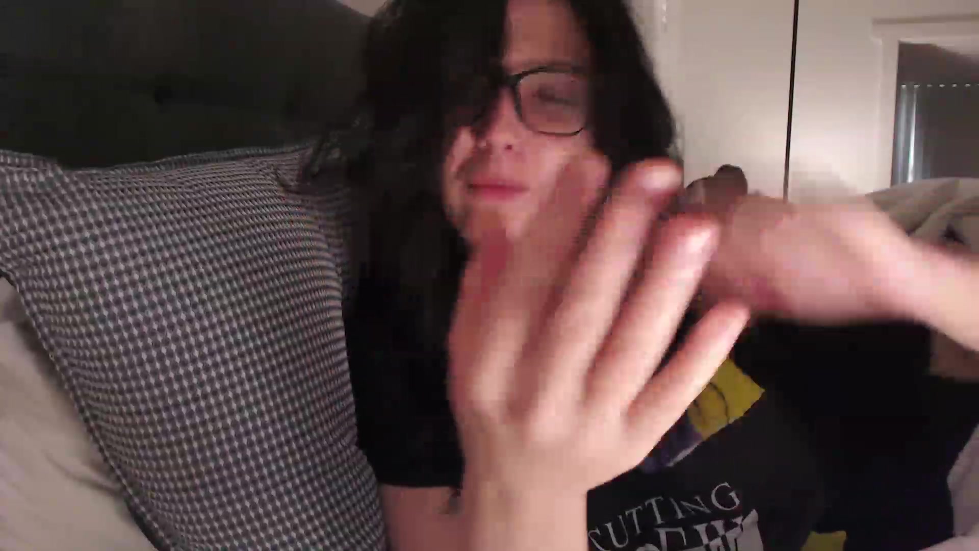 Gallery image thumbnail from RoomToAvoid's myfreecams stream on, 02/21/2024, 06:47 image 8 of 20