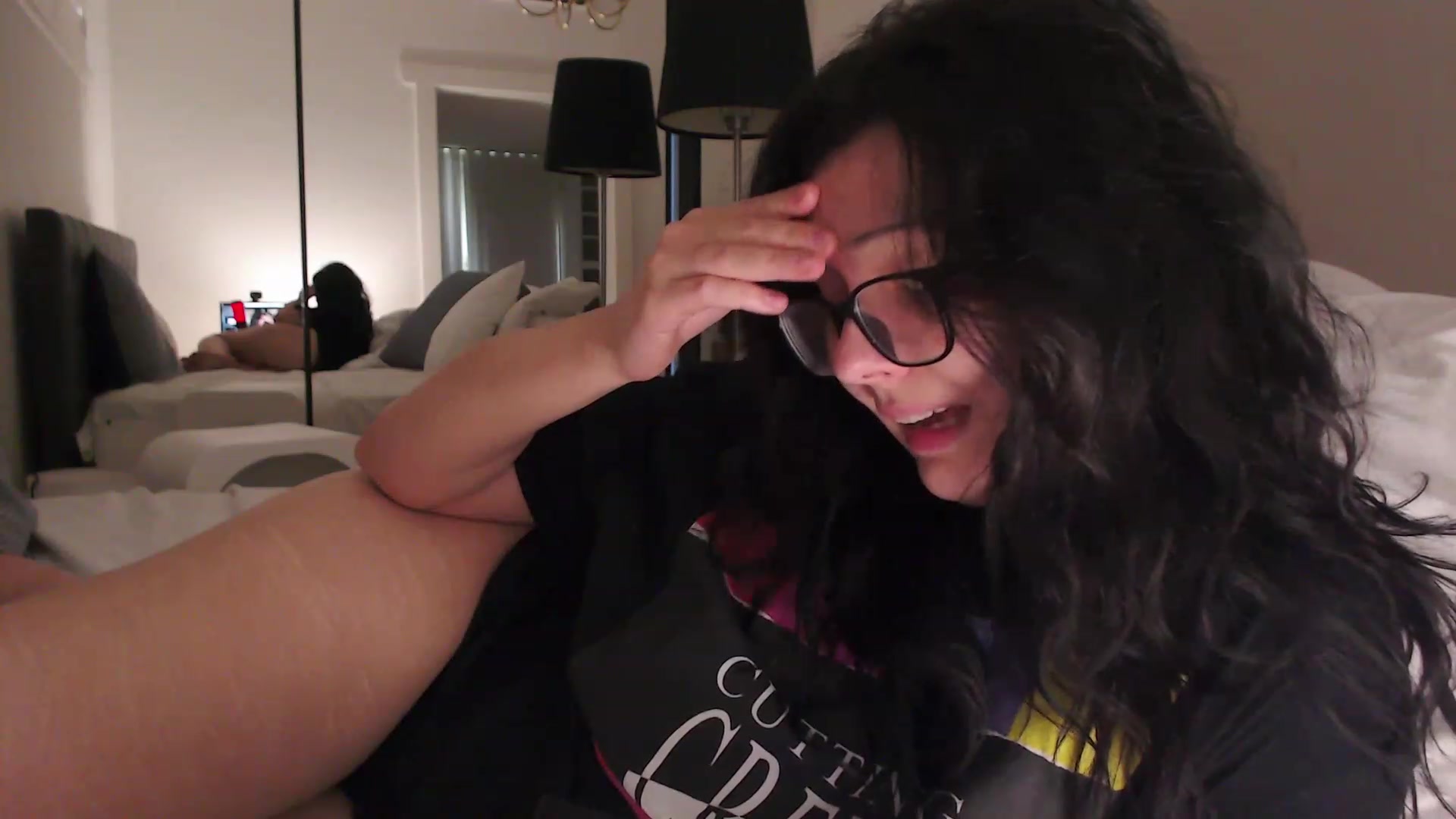 Gallery image thumbnail from RoomToAvoid's myfreecams stream on, 02/21/2024, 06:47 image 5 of 20