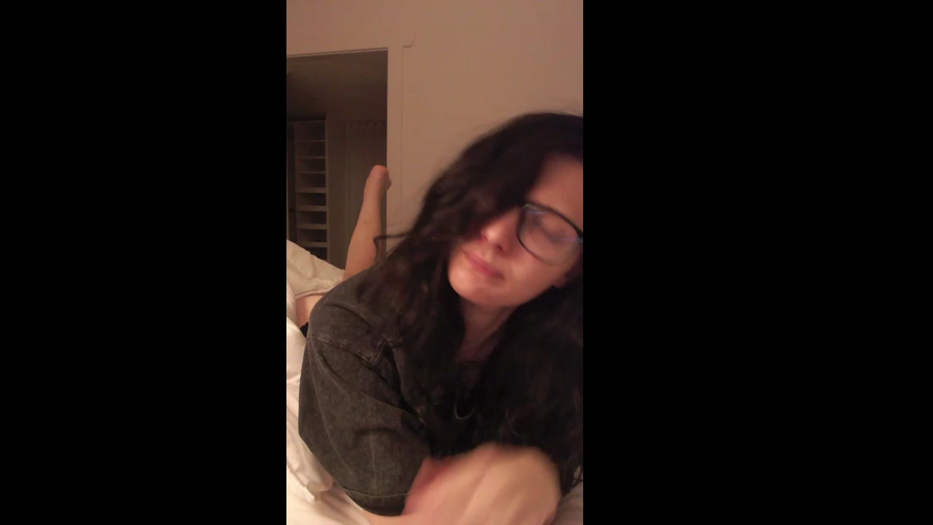 Gallery image thumbnail from RoomToAvoid's myfreecams stream on, 02/21/2024, 11:39 image 4 of 20