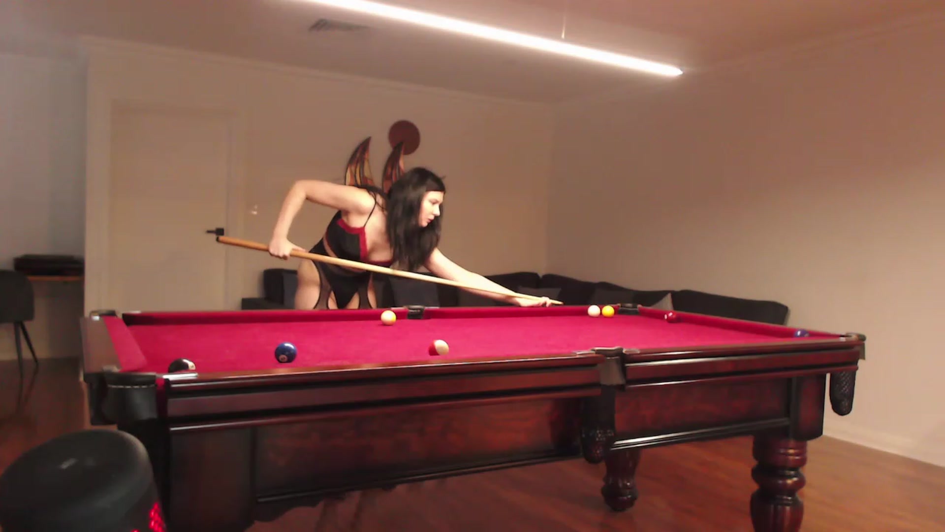 Gallery image thumbnail from RoomToAvoid's myfreecams stream on, 02/22/2024, 03:04 image 11 of 20