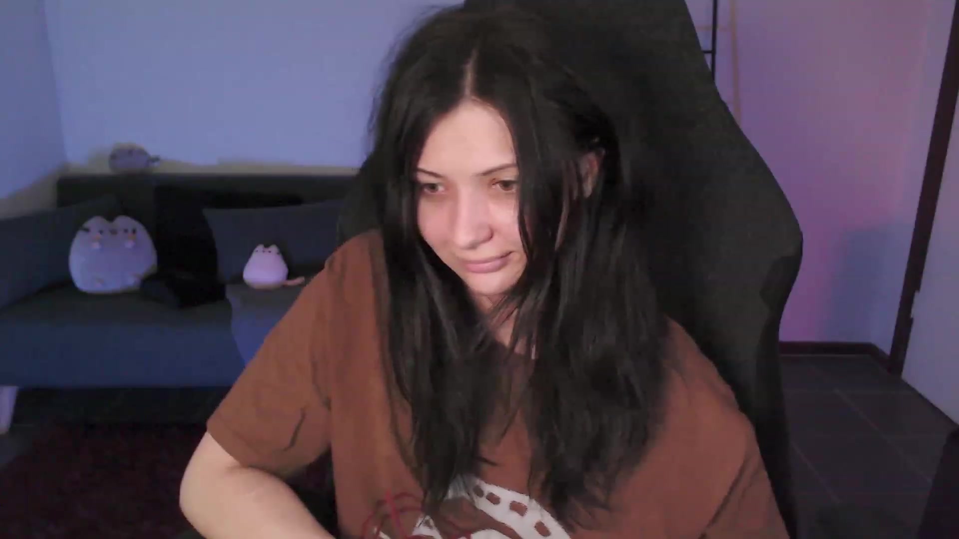 Gallery image thumbnail from RoomToAvoid's myfreecams stream on, 02/26/2024, 04:10 image 20 of 20