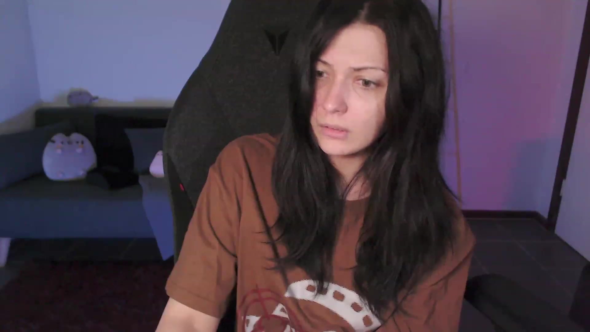Gallery image thumbnail from RoomToAvoid's myfreecams stream on, 02/26/2024, 04:10 image 11 of 20