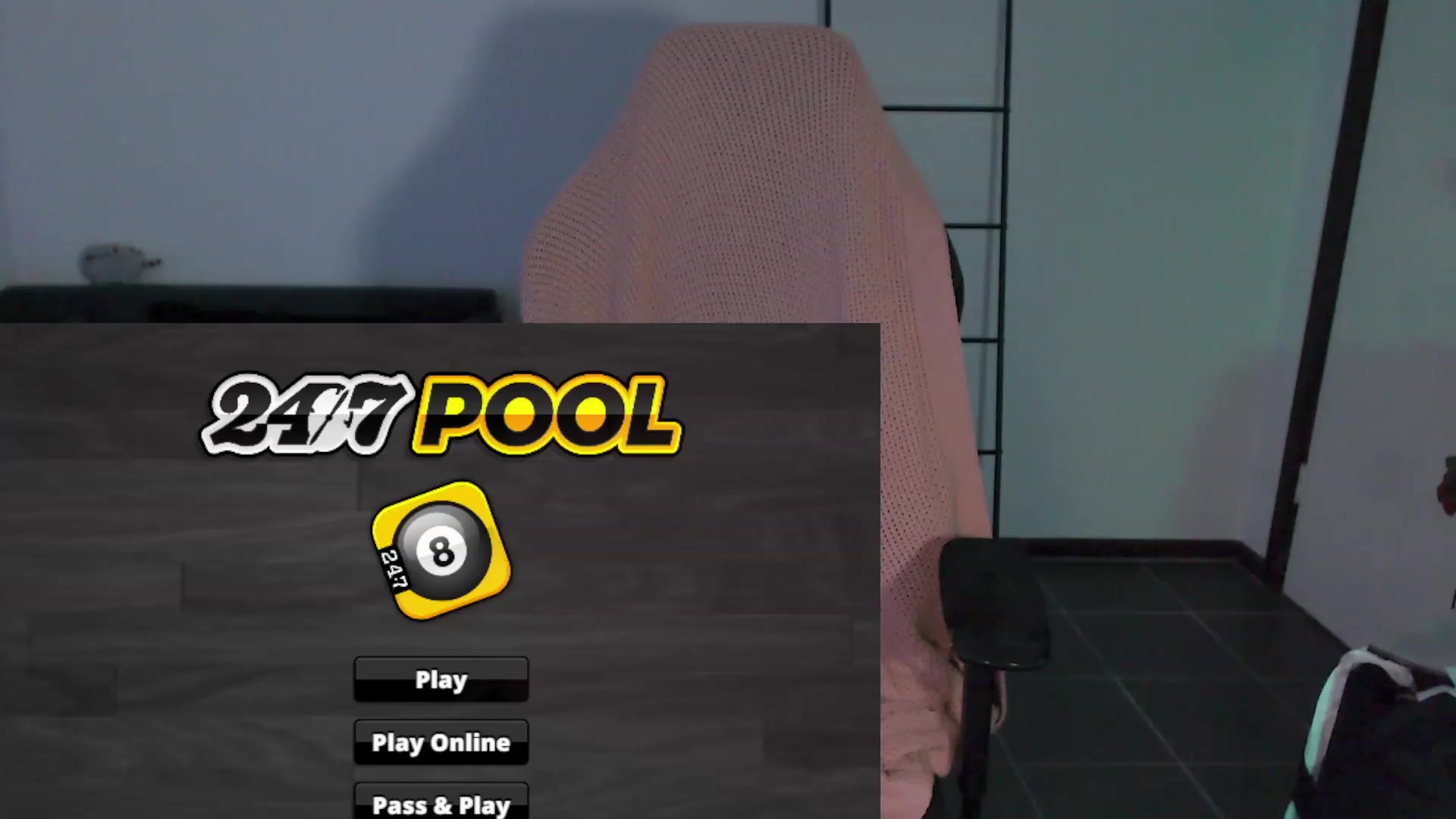 Gallery image thumbnail from RoomToAvoid's myfreecams stream on, 02/28/2024, 04:01 image 3 of 20